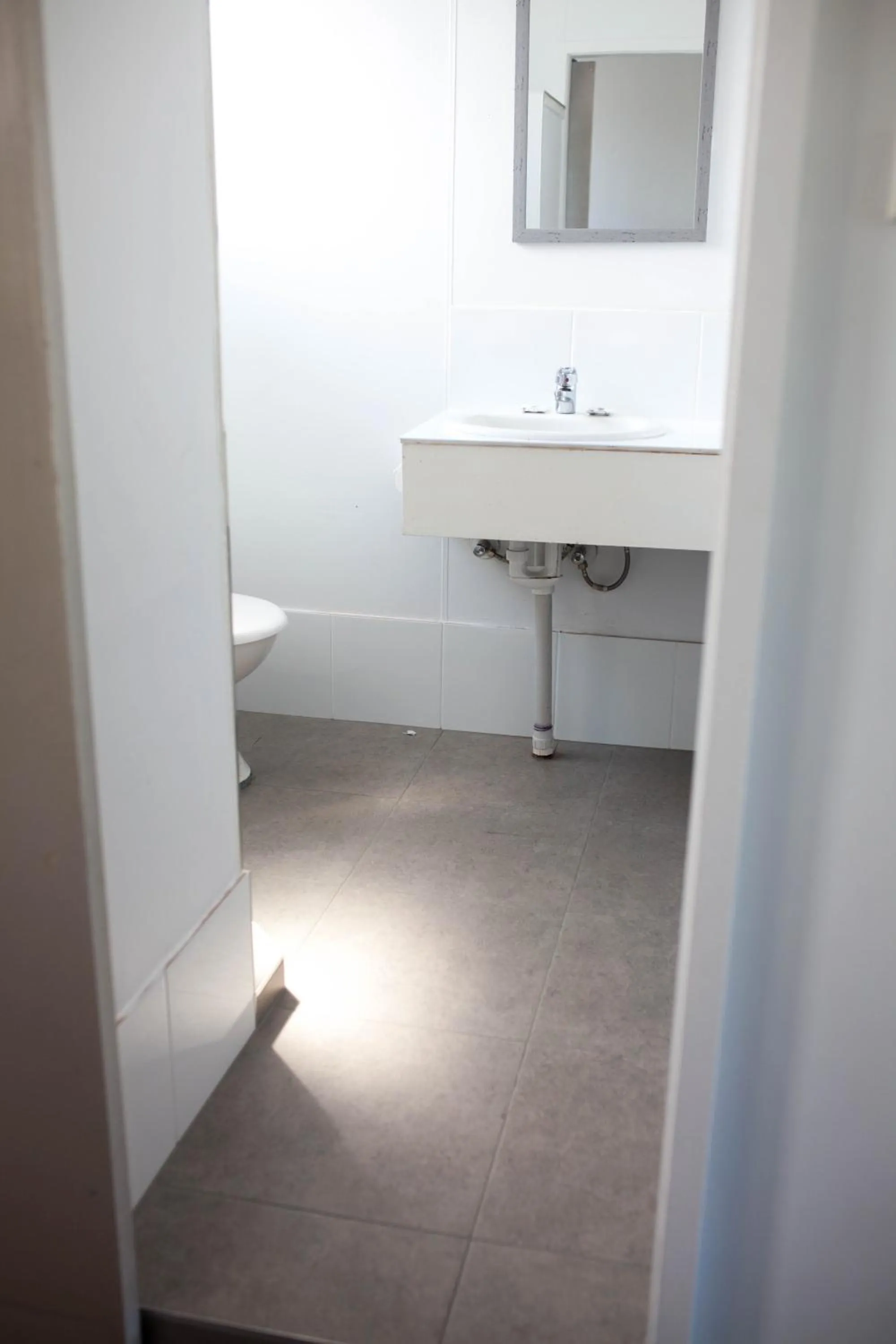 Shower in Cairns City Motel