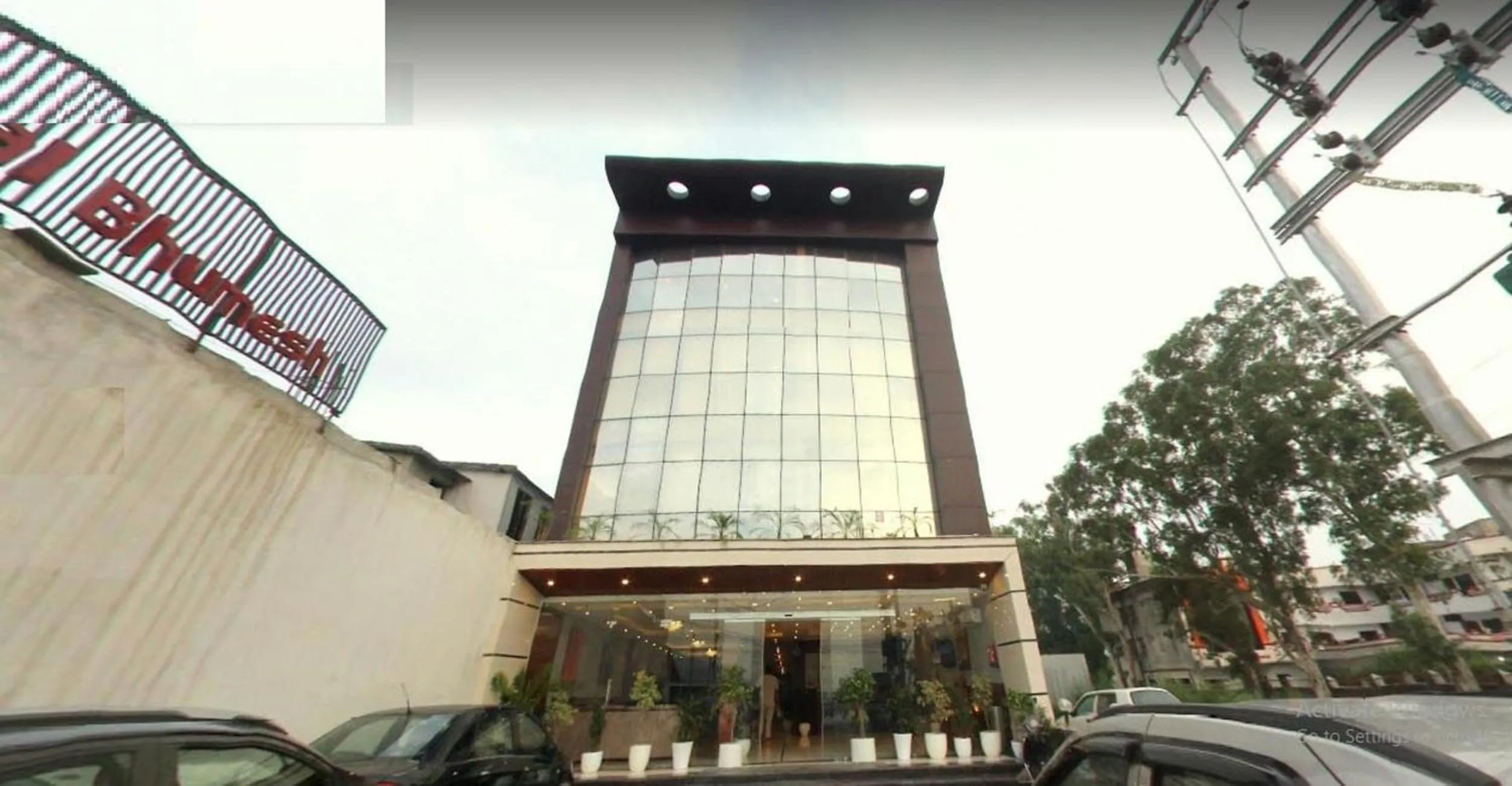 Facade/entrance in The Royal Bhumesh