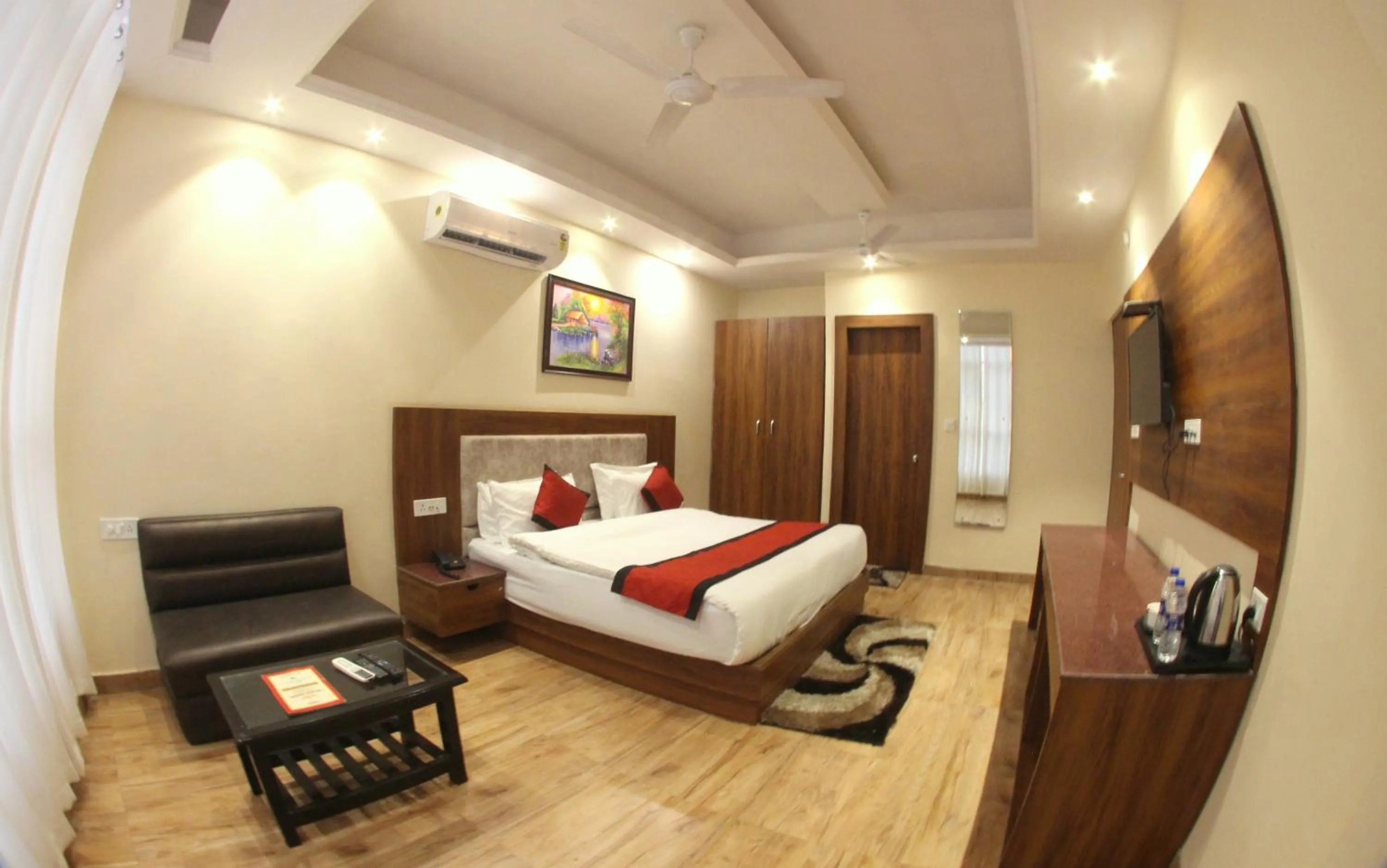 Photo of the whole room, Bed in The Royal Bhumesh