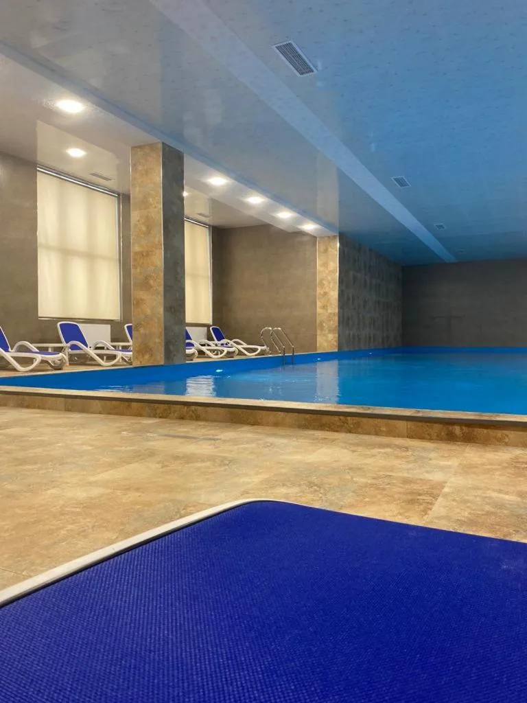 Swimming pool in Uparthotel