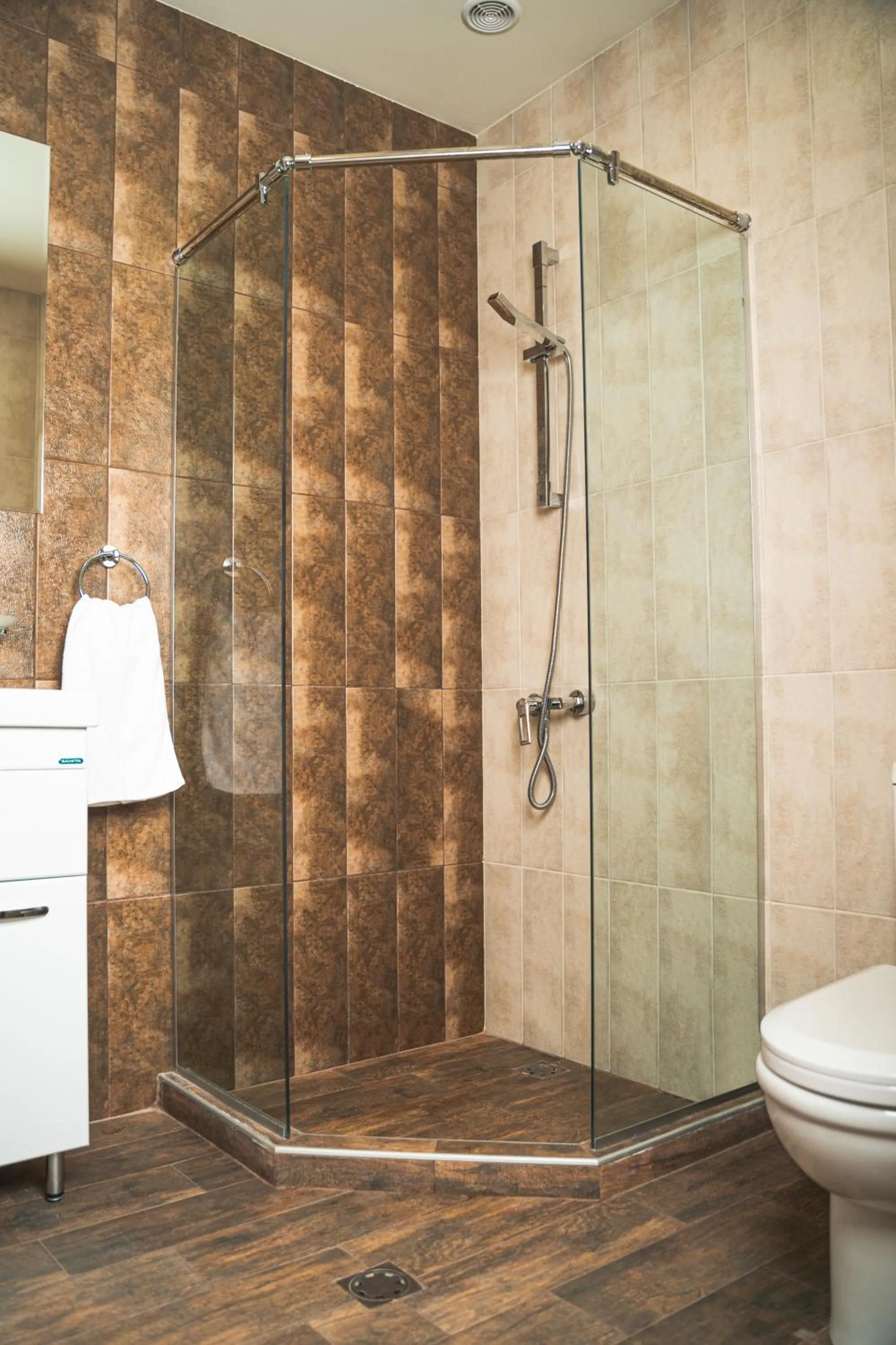 Bathroom in Forest Apartments Hotel