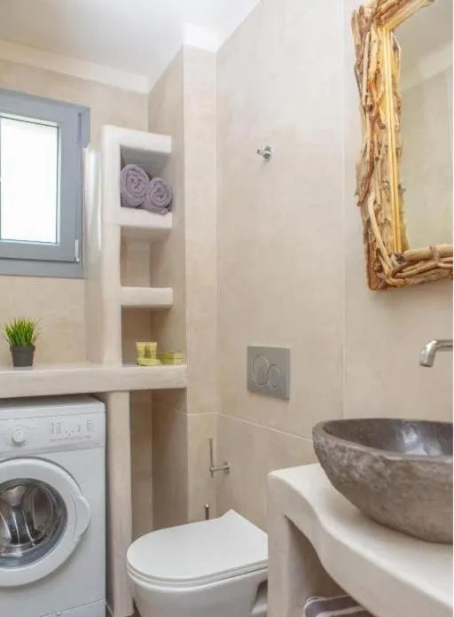 Toilet in Ampelos Residence Naxos