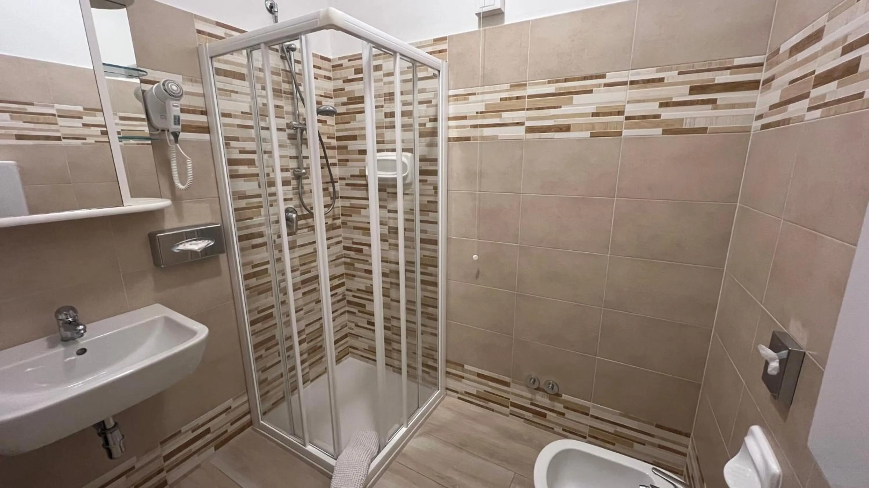 Shower in Hotel Palazzina