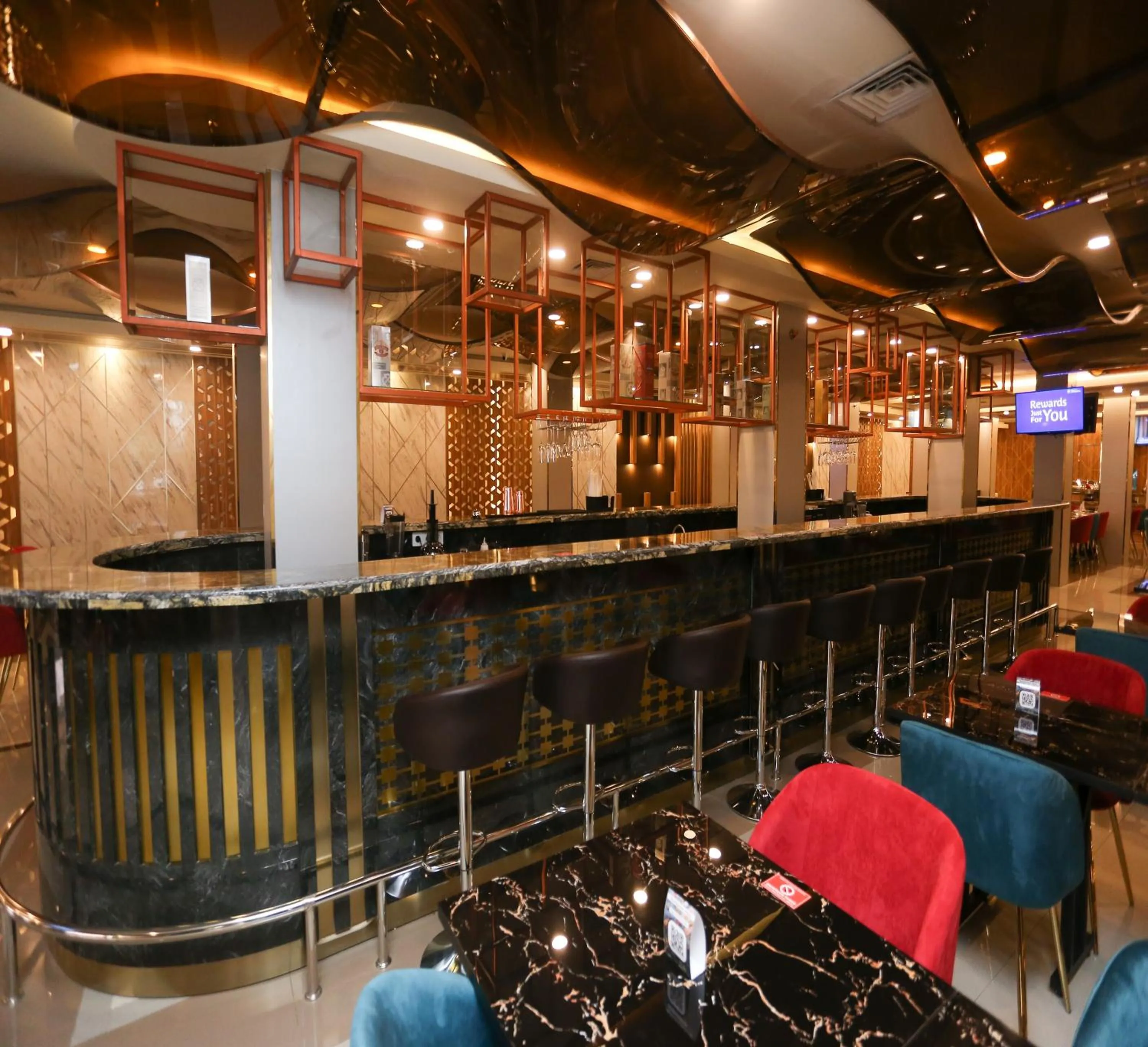 Restaurant/places to eat in Best Western Batang Garing