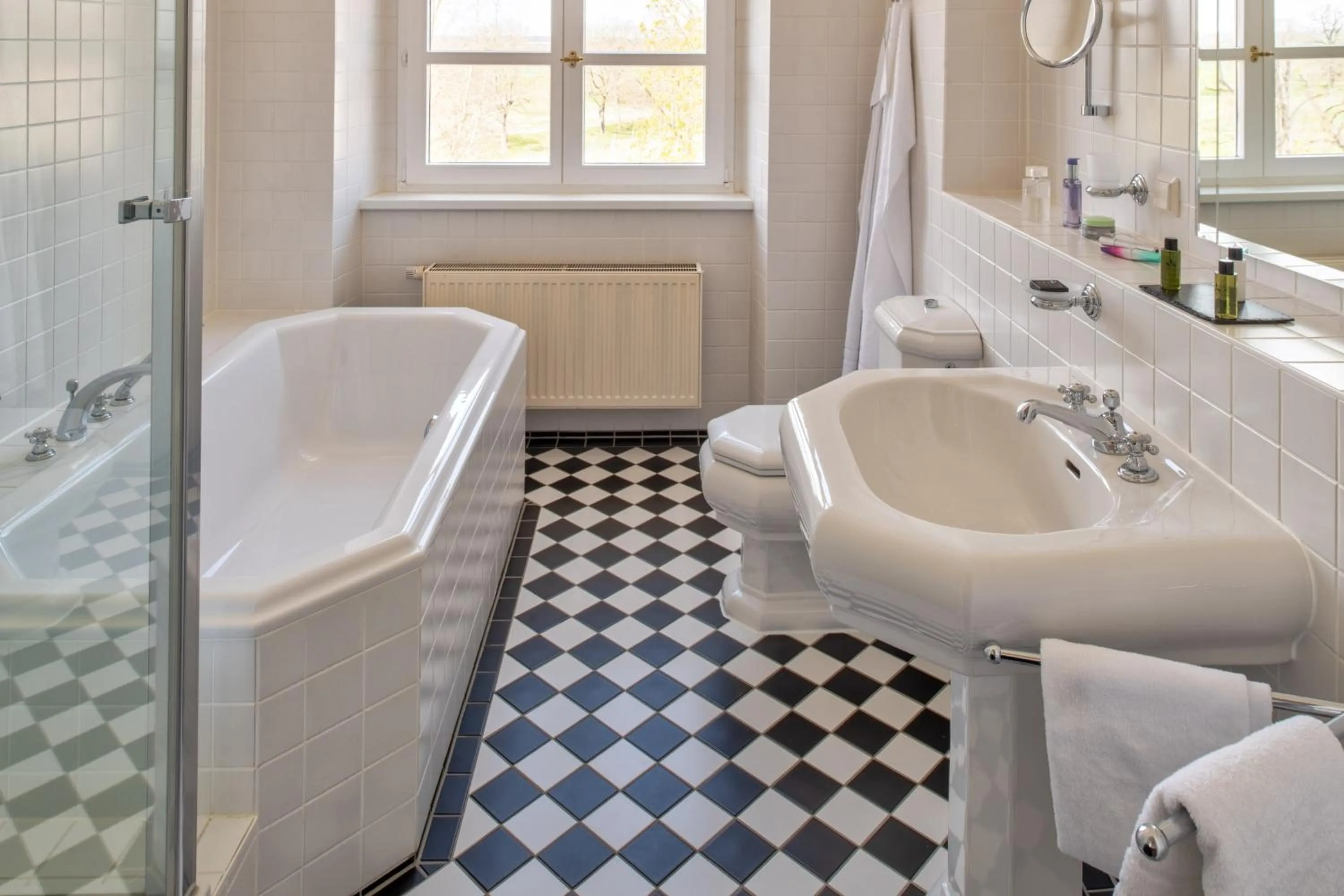 Bathroom in Hotel Schloss Rattey