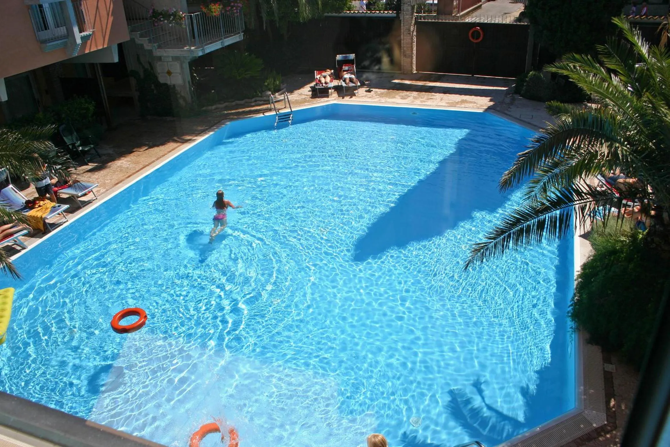 Swimming pool in Hotel La Paül