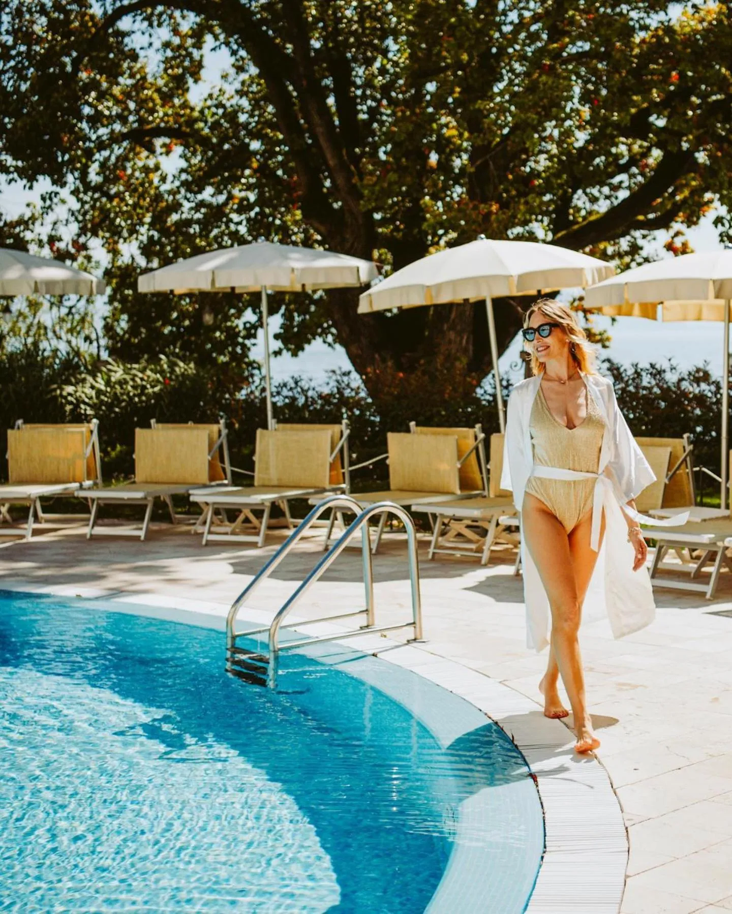 Swimming pool in Hotel Savoy Palace