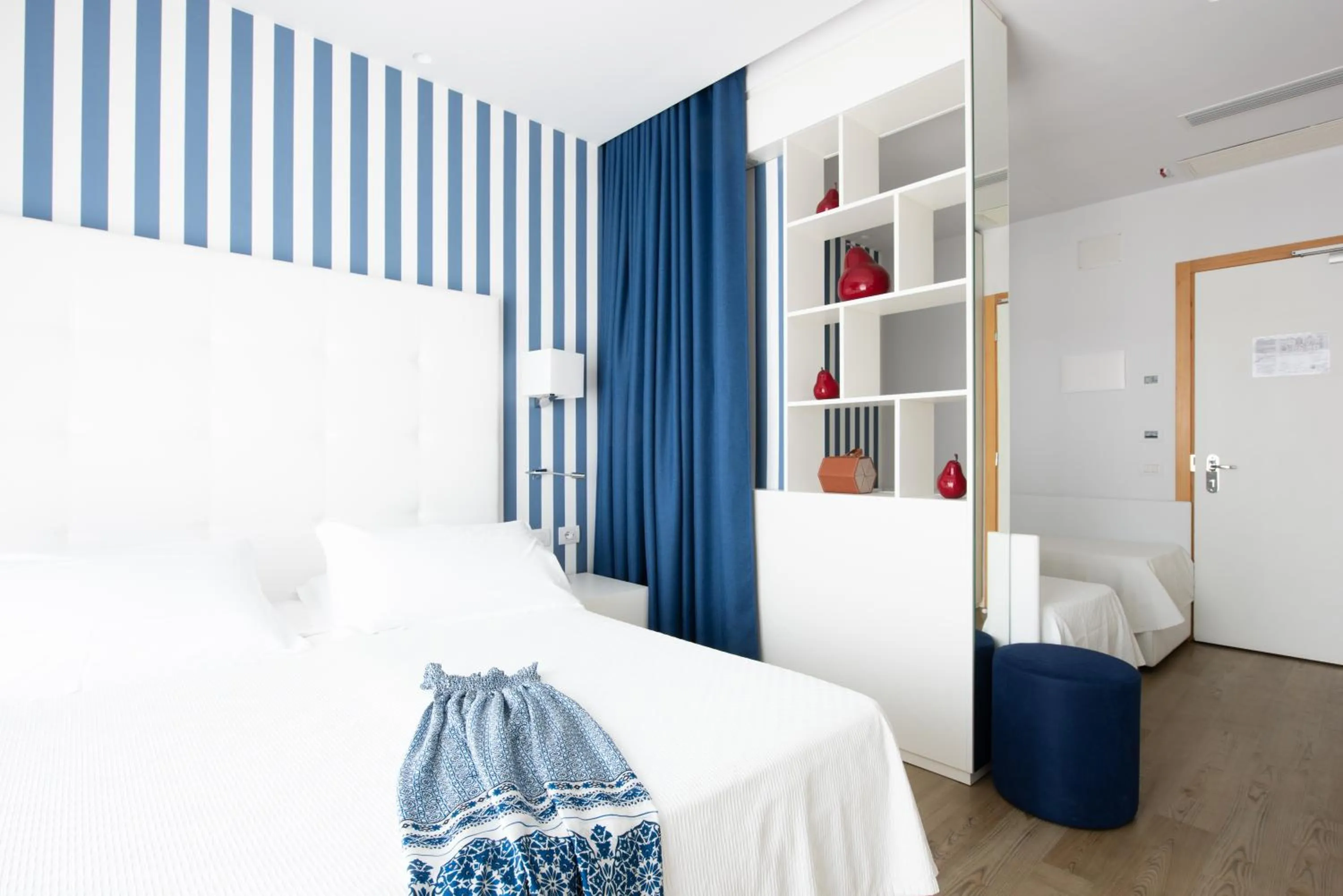 Bedroom, Bed in Hotel Fedora Riccione - FRONTE MARE