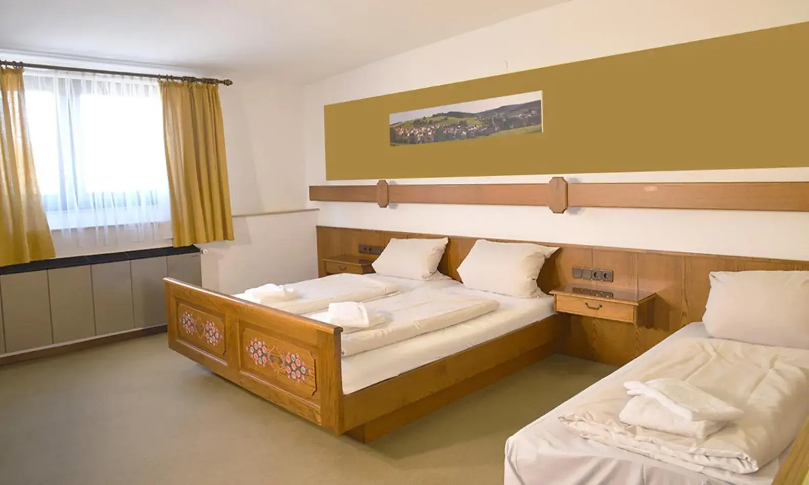 Triple Room - single occupancy in Hotelgasthof Schmucker Triple Room - single occupancy in Hotelgasthof Schmucker