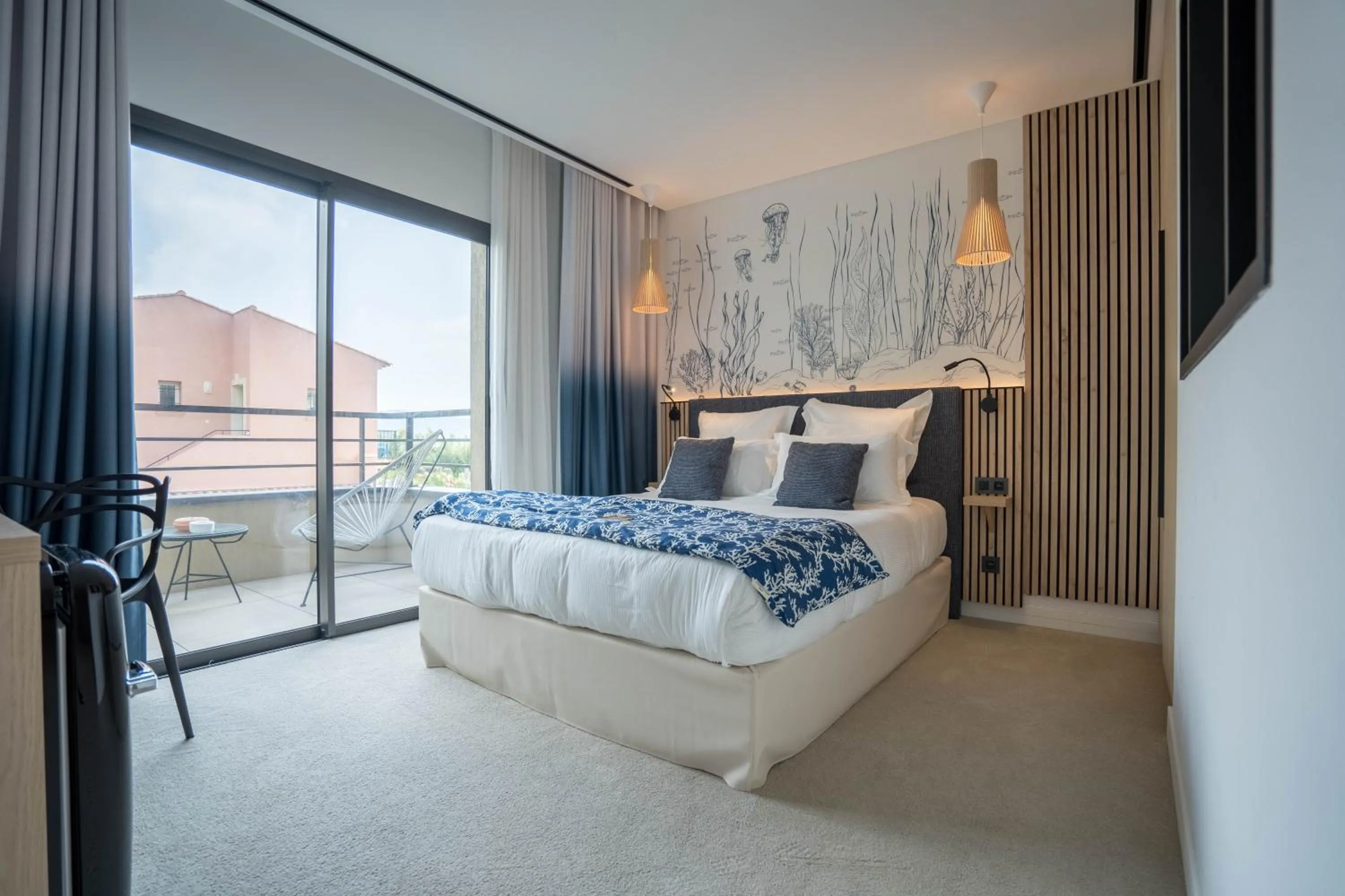 Photo of the whole room, Bed in EDEN HÔTEL