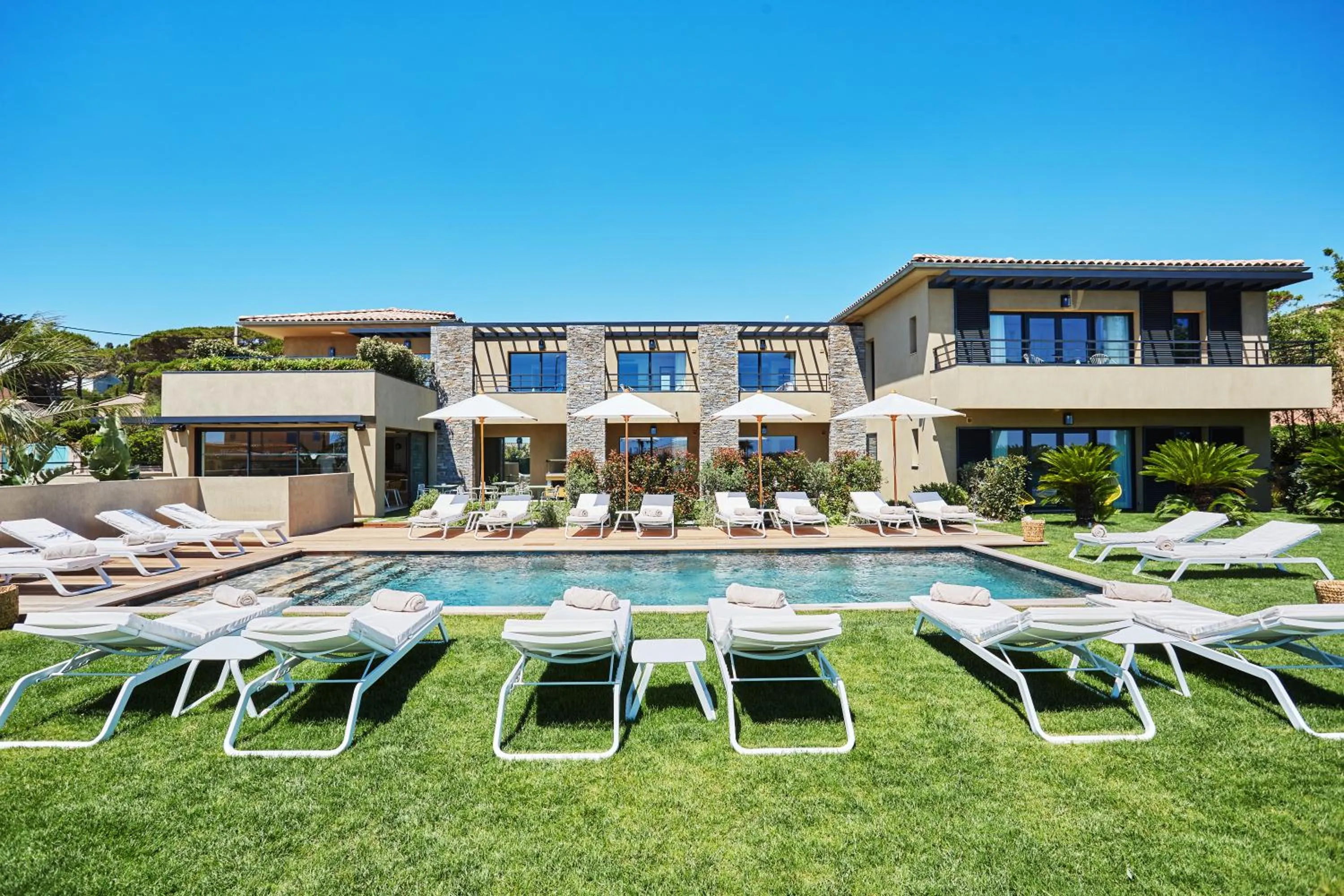 Property building in EDEN HÔTEL