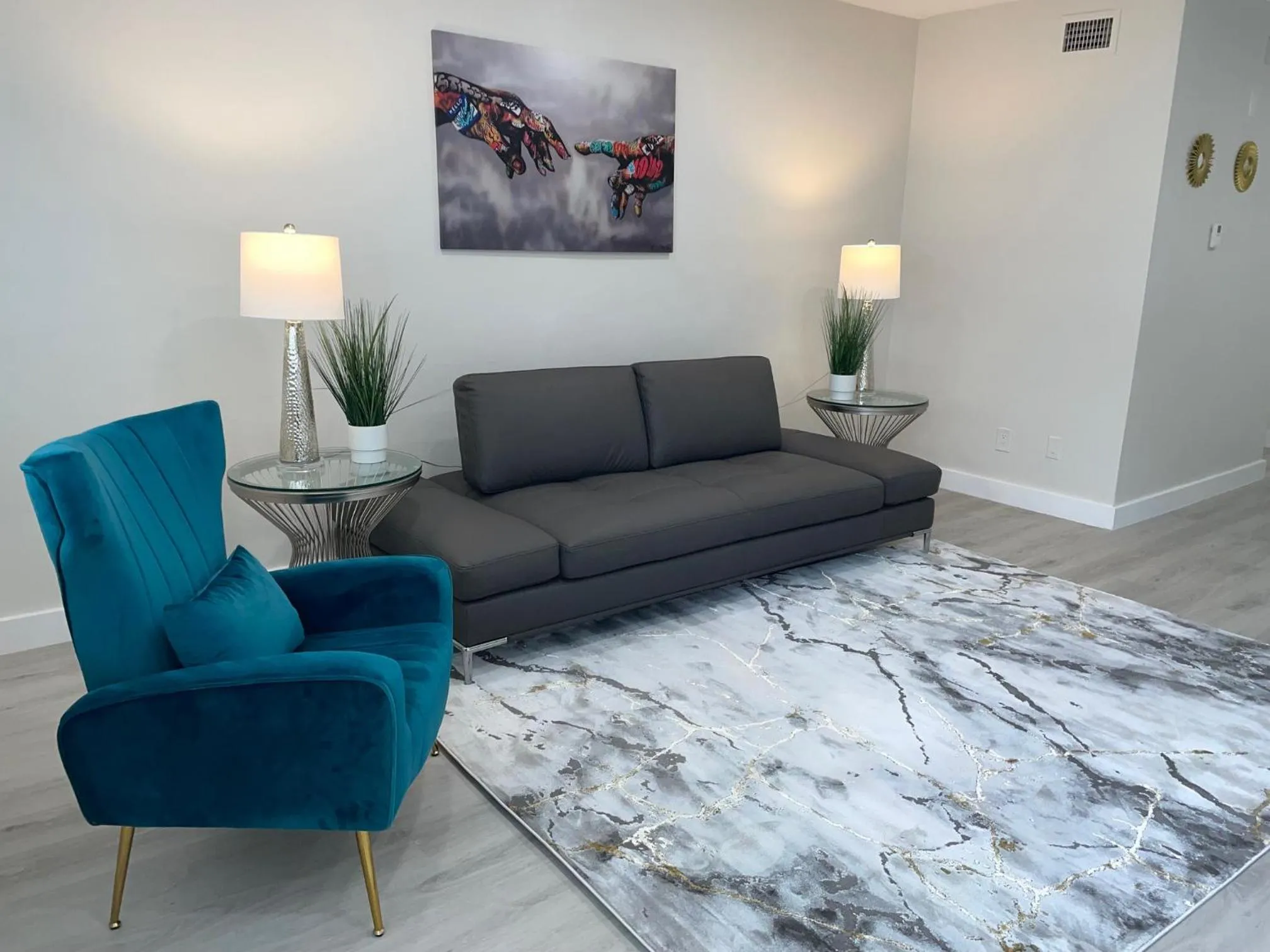 Living room in Bay Harbor Suites