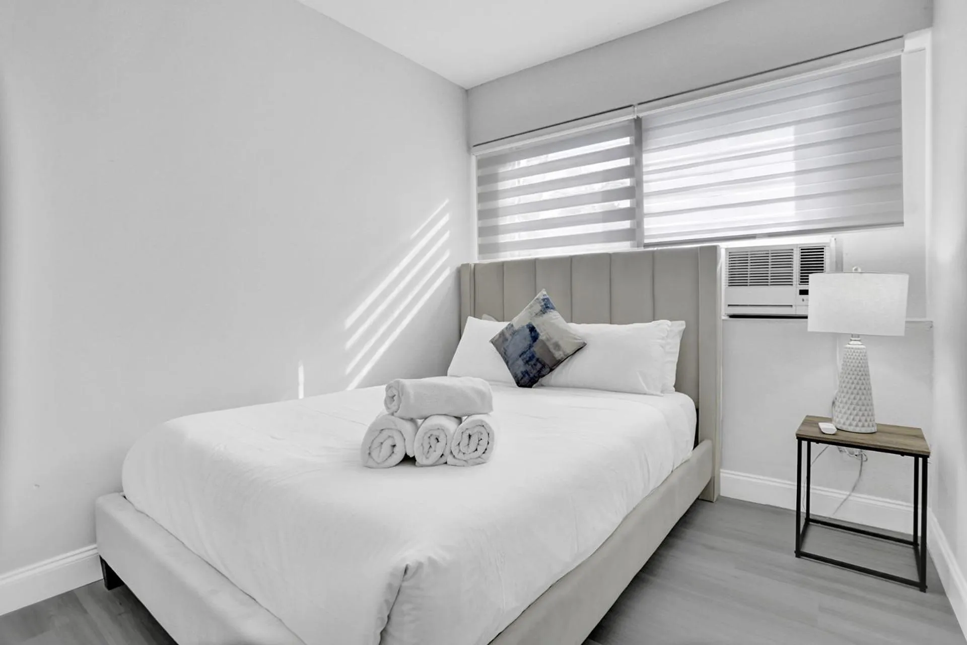 Bed in Bay Harbor Suites