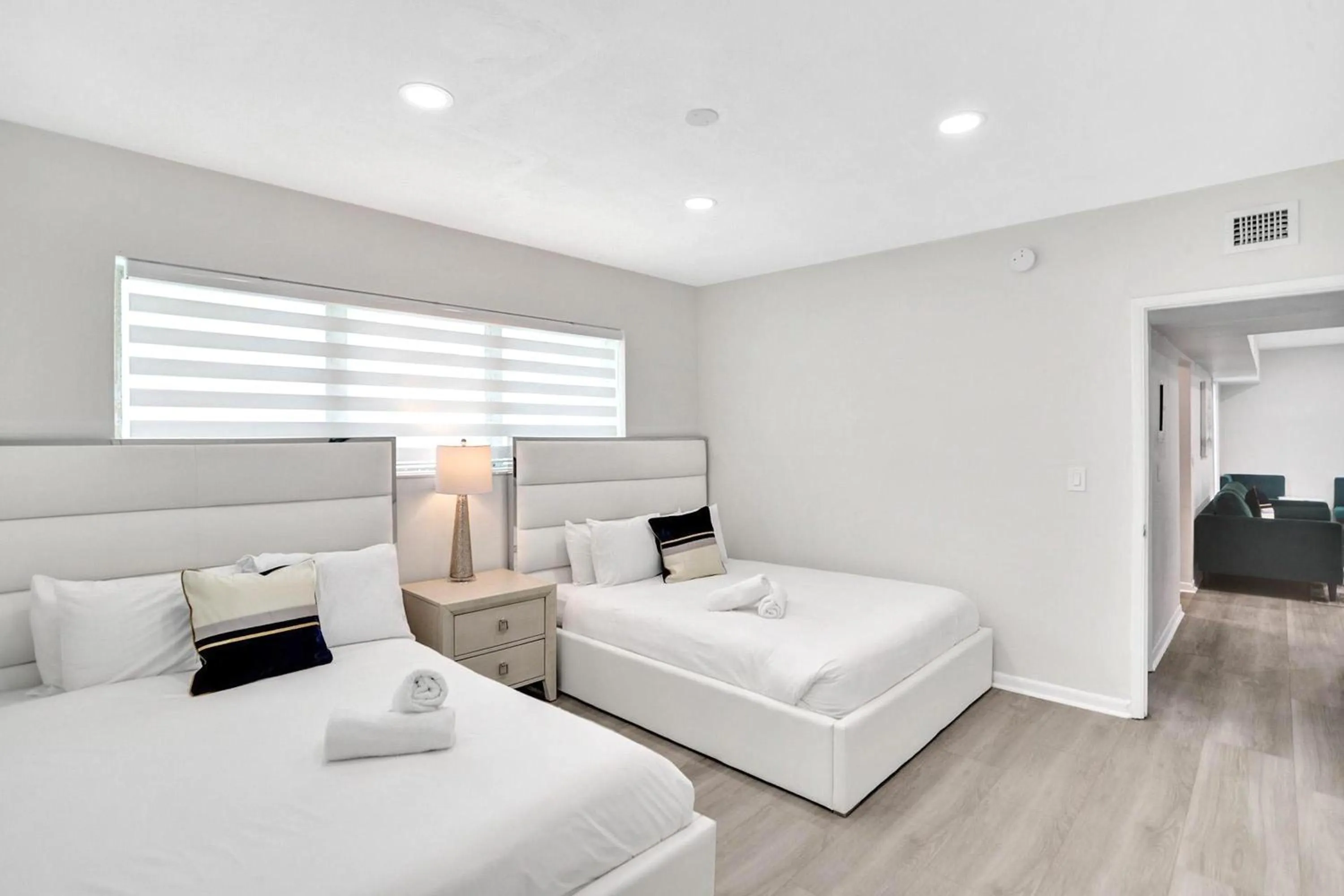 Bed in Bay Harbor Suites