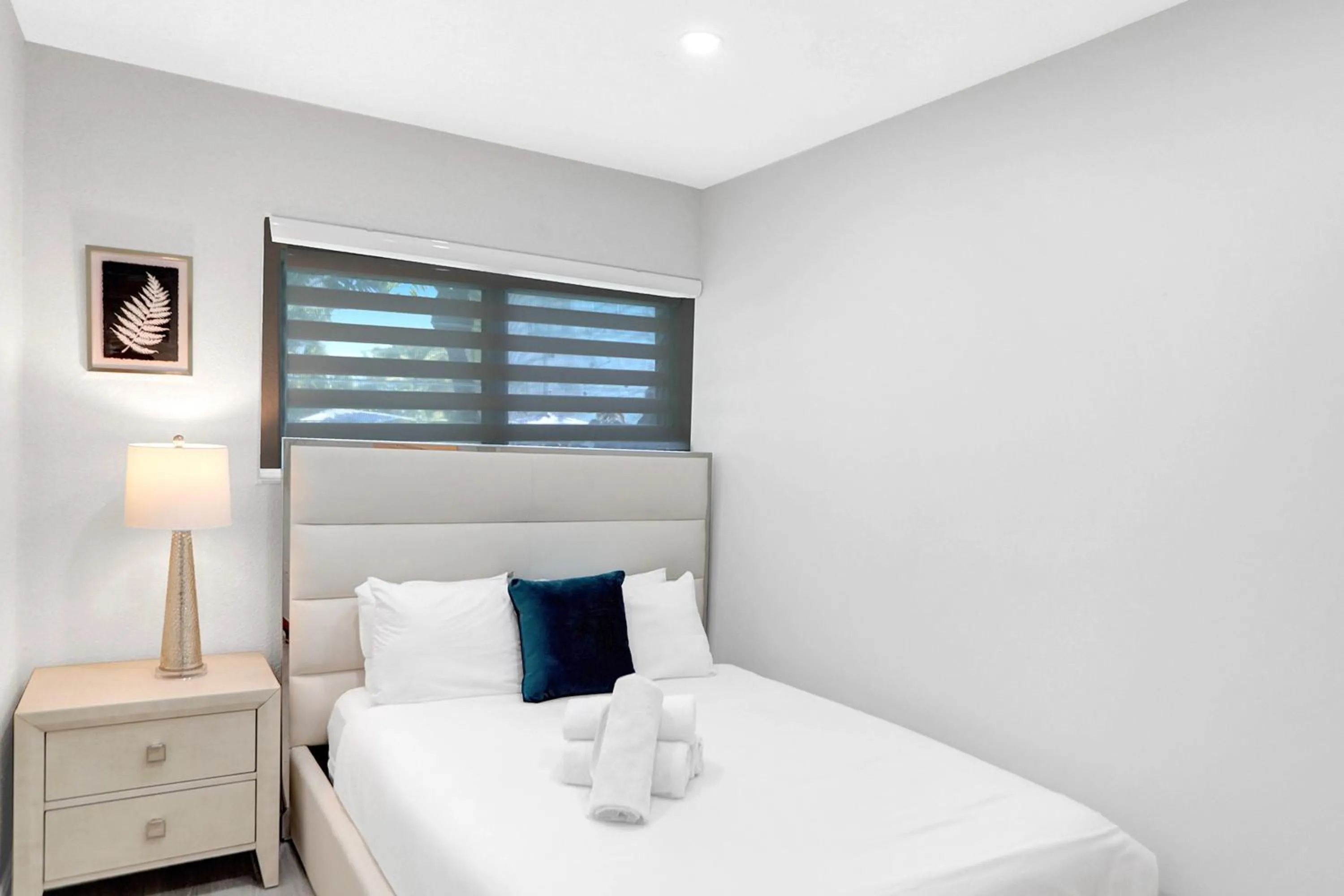 Bed in Bay Harbor Suites