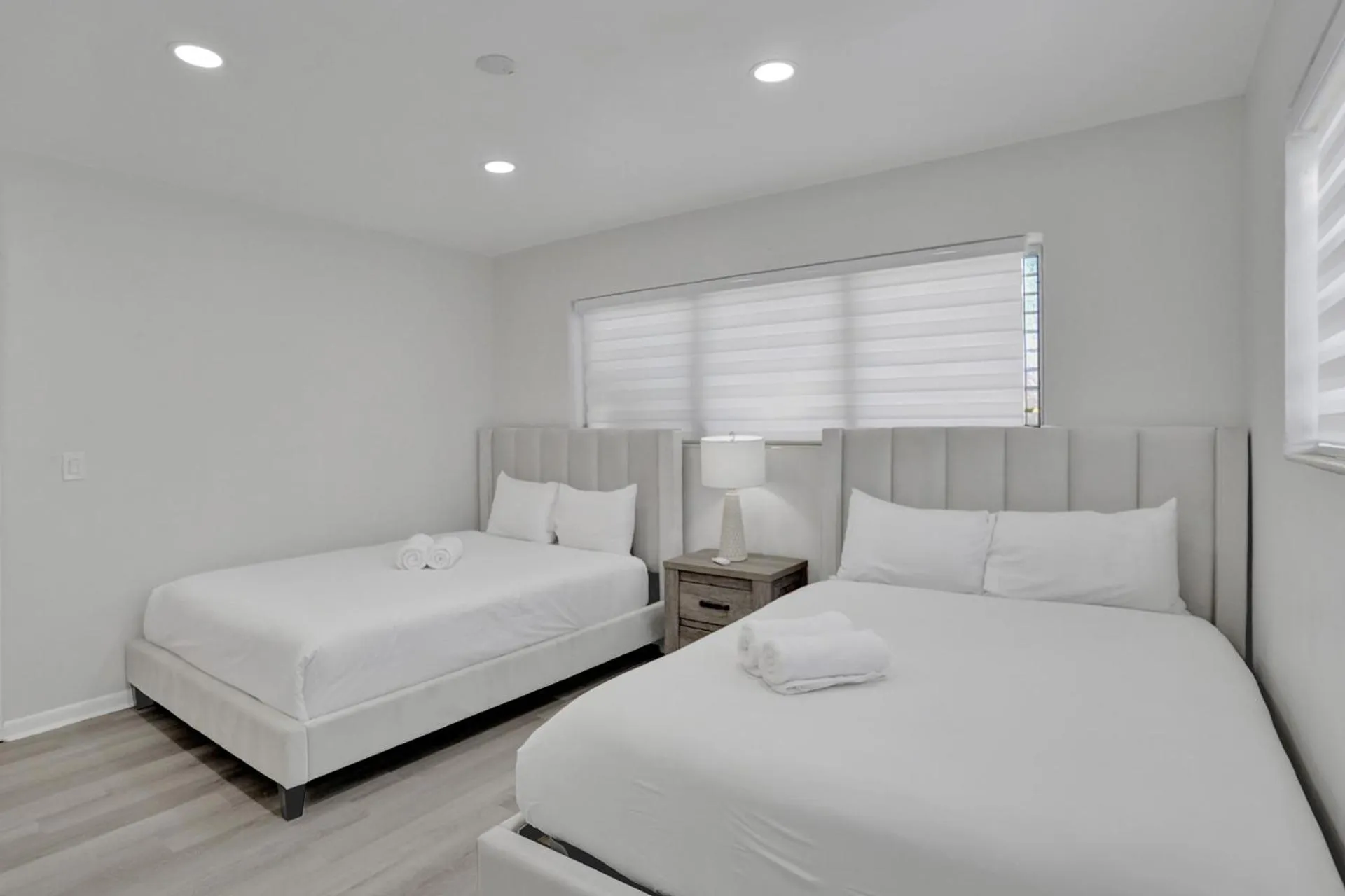 Bed in Bay Harbor Suites