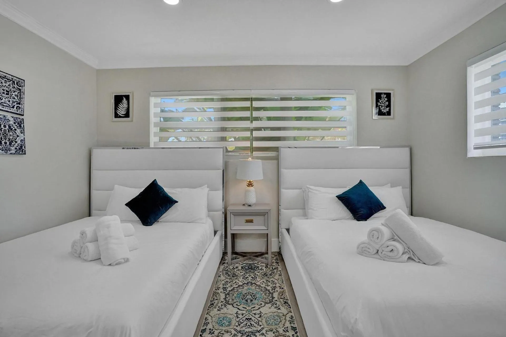 Bedroom, Bed in Bay Harbor Suites