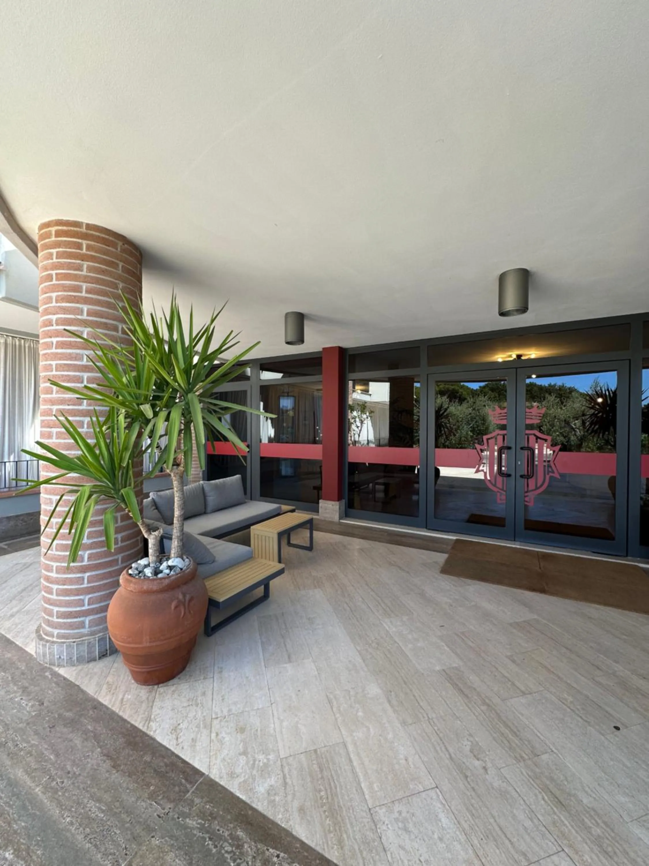 Lobby or reception in Le Residenze di Santa Costanza - Le Dimore