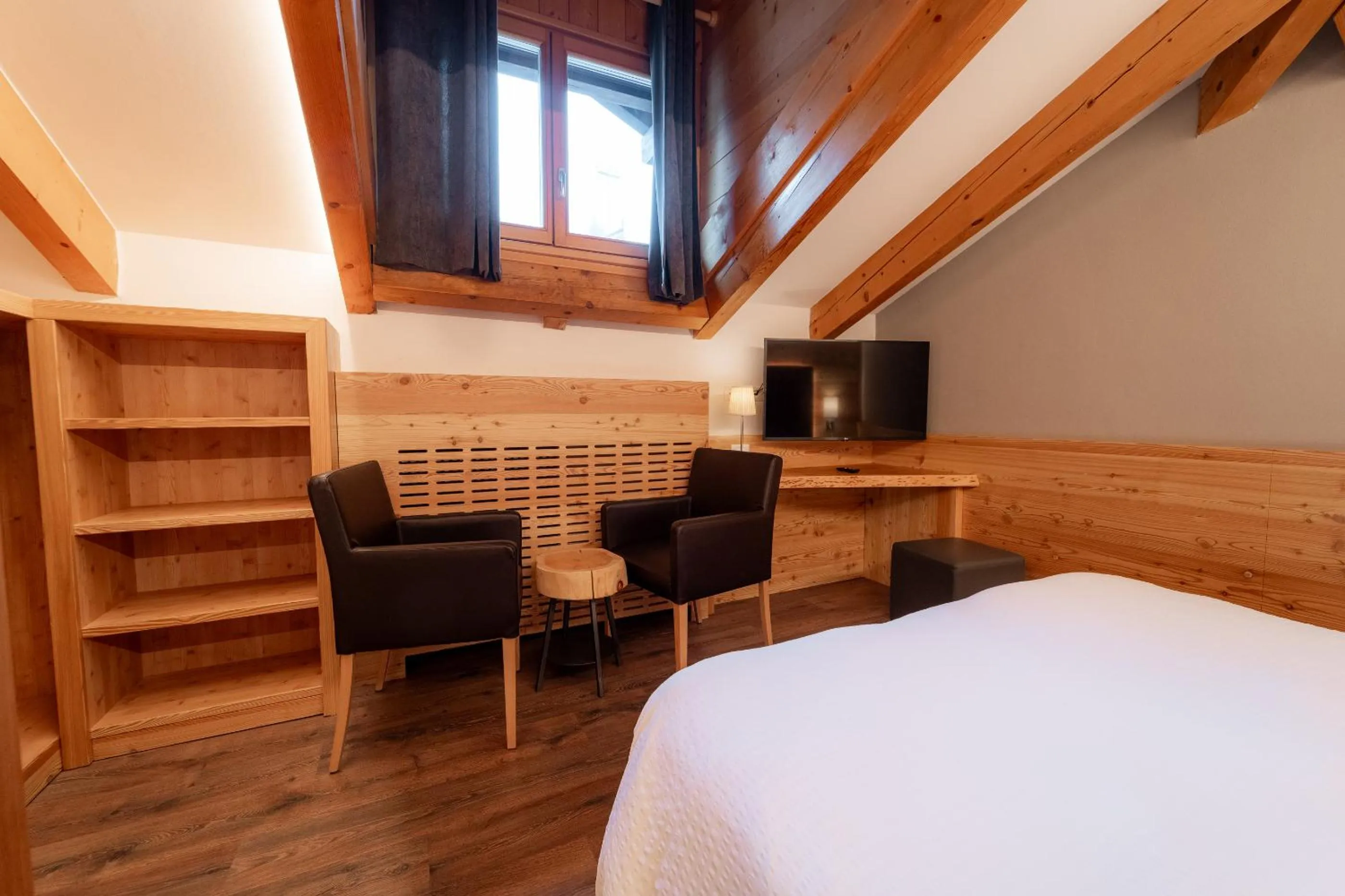 Bed in Hotel Garni Arnica ***S