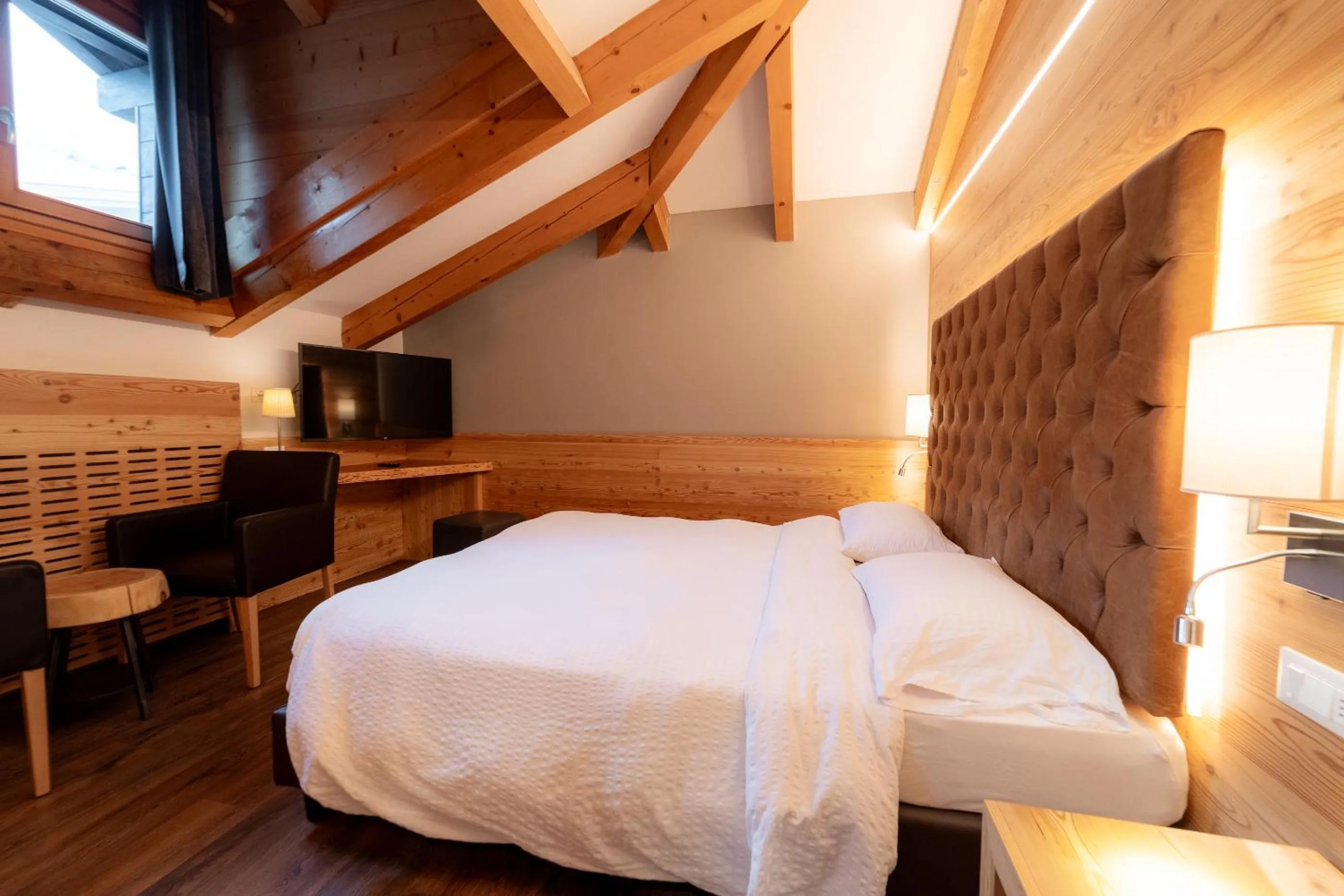 Bed in Hotel Garni Arnica ***S