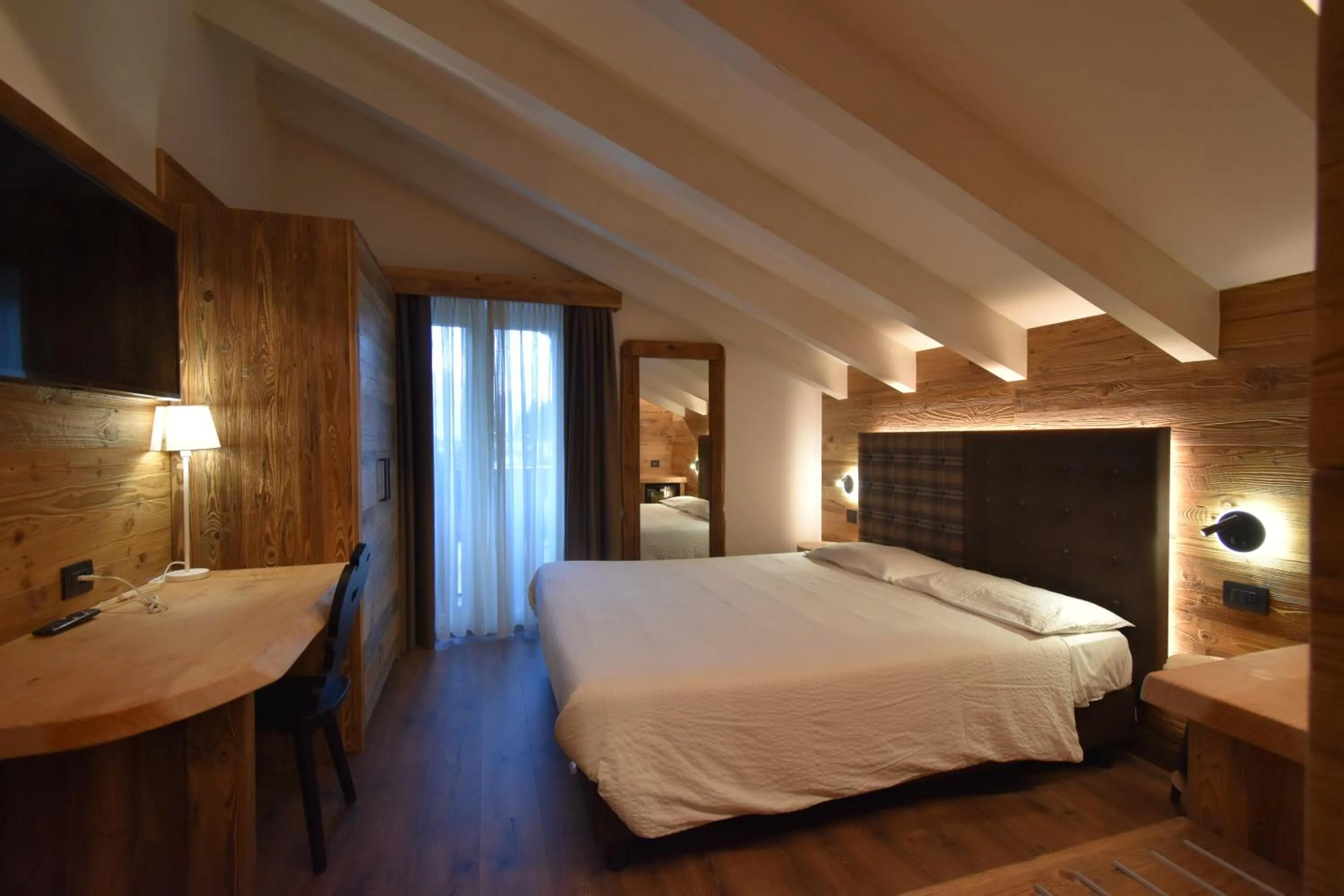 Bed in Hotel Garni Arnica ***S