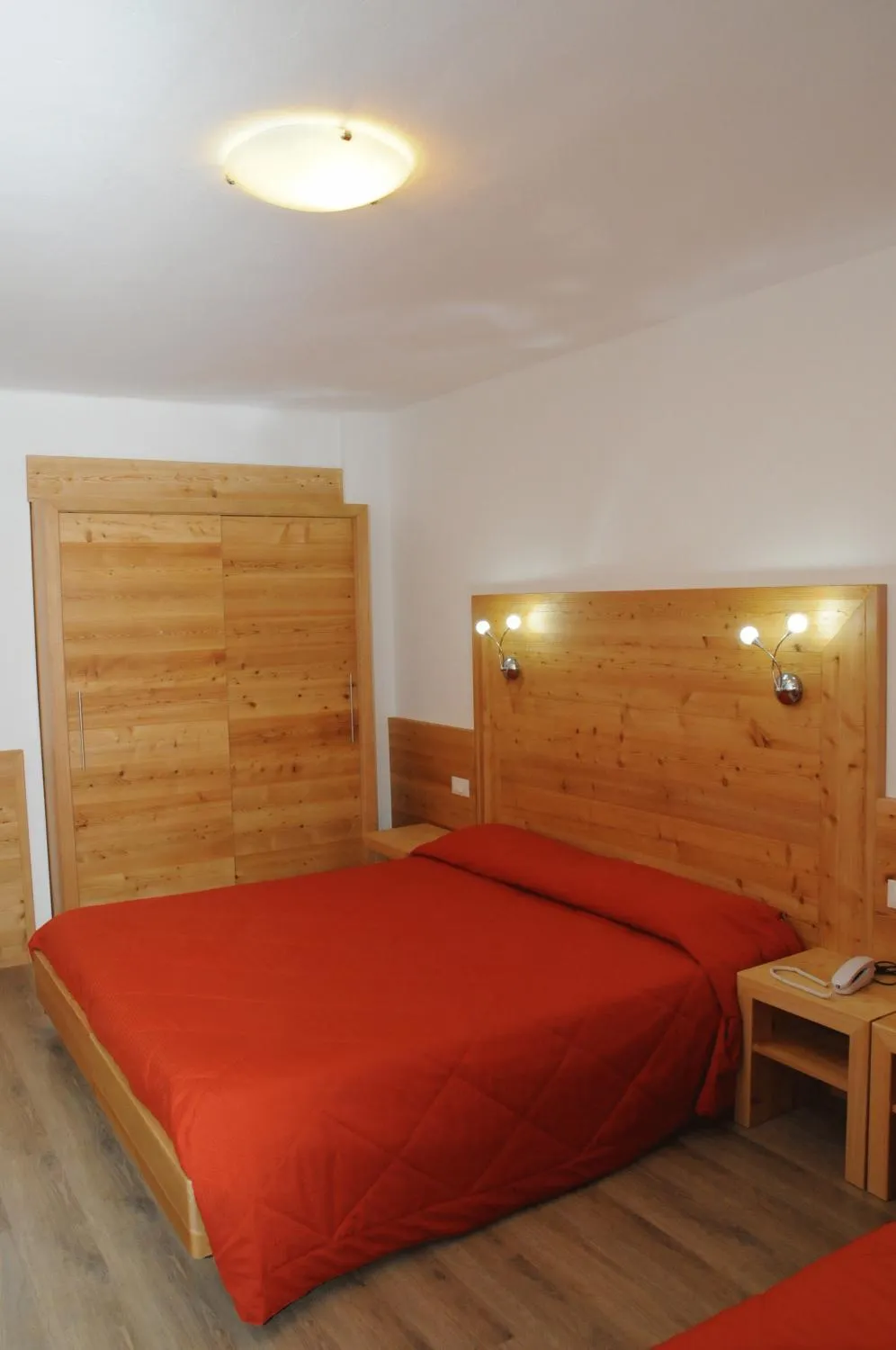 Bed in Hotel Garni Arnica ***S