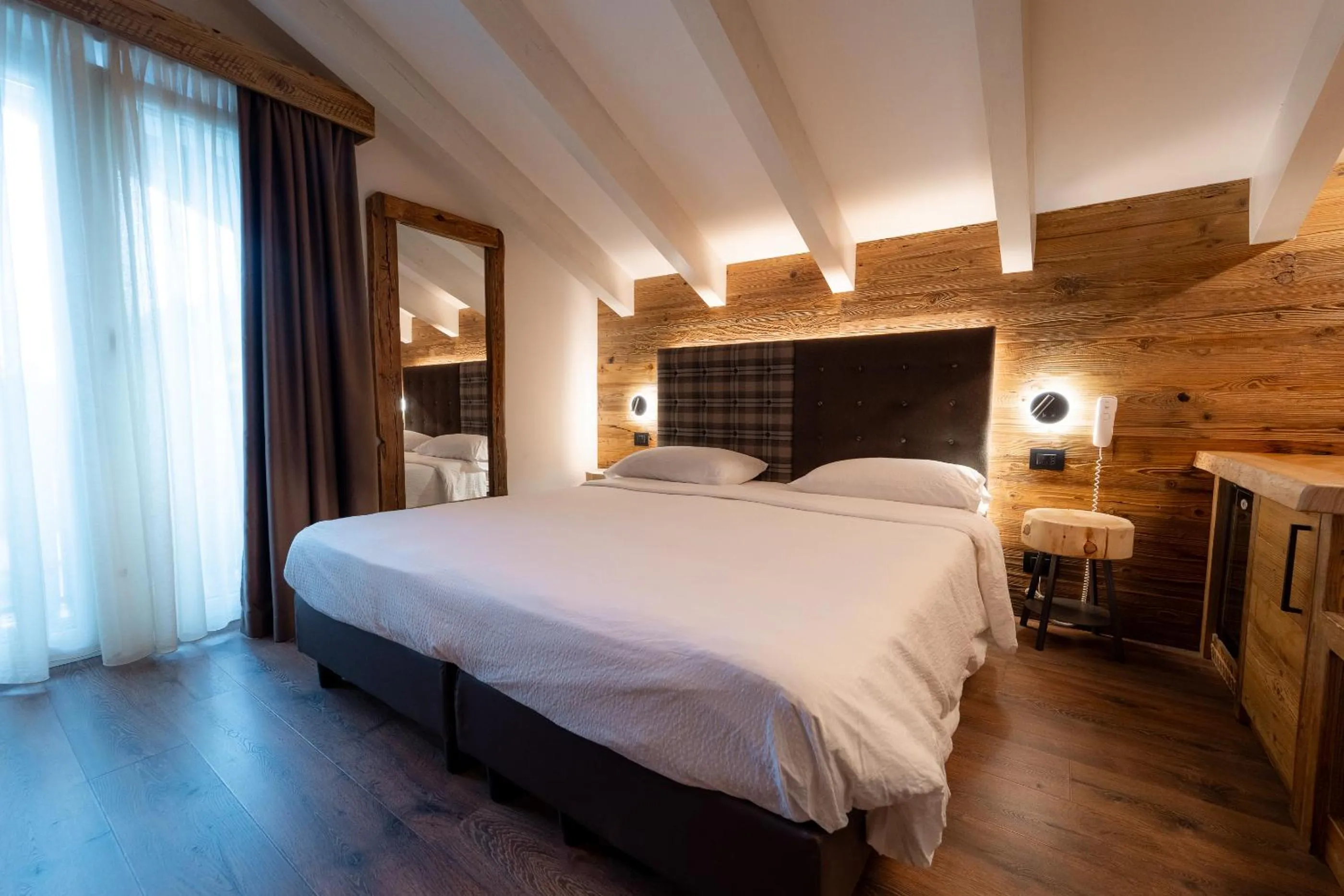 Bed in Hotel Garni Arnica ***S