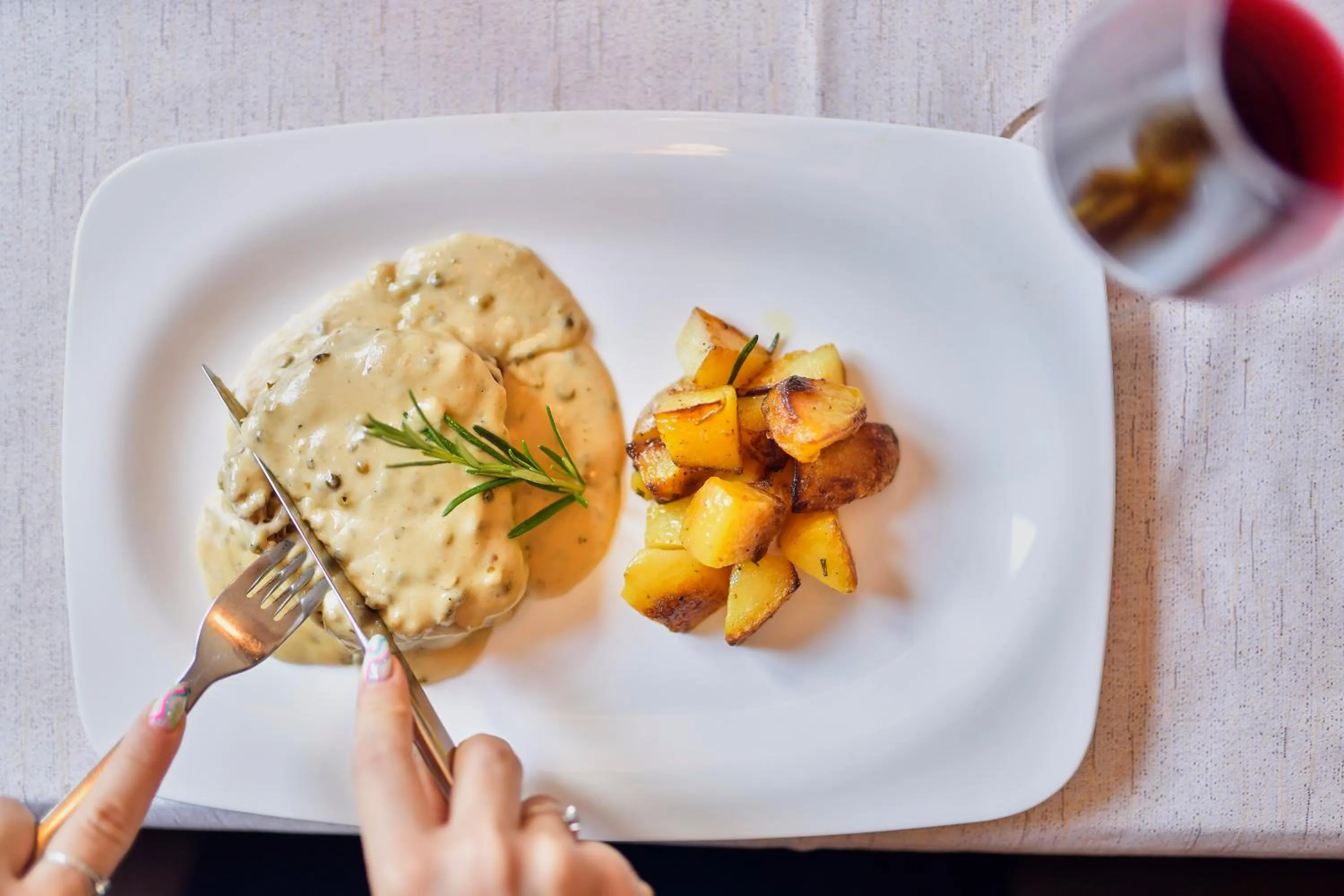 Restaurant/places to eat in Albergo Cavallino s'Rössl