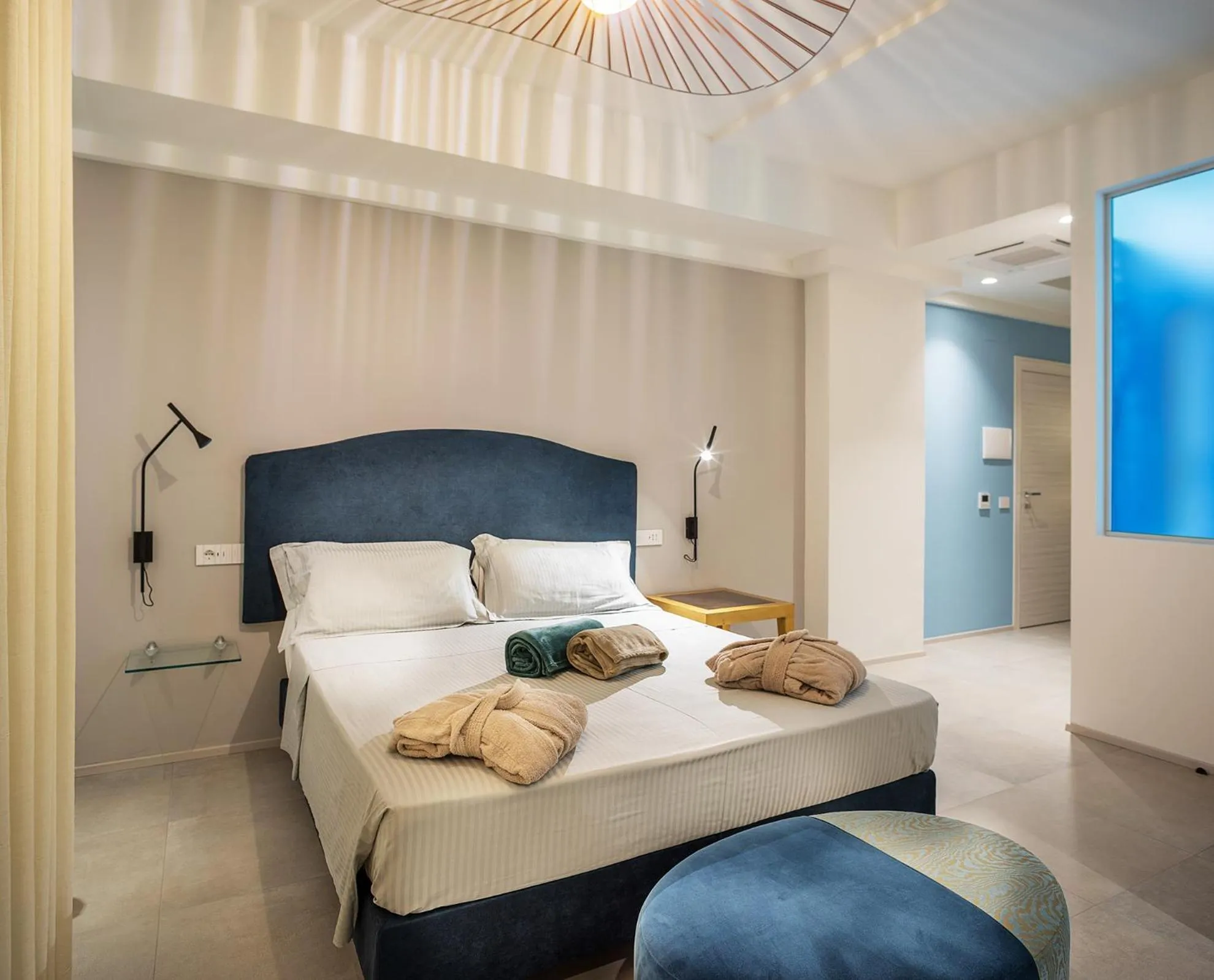 Photo of the whole room, Bed in Hotel Corallo