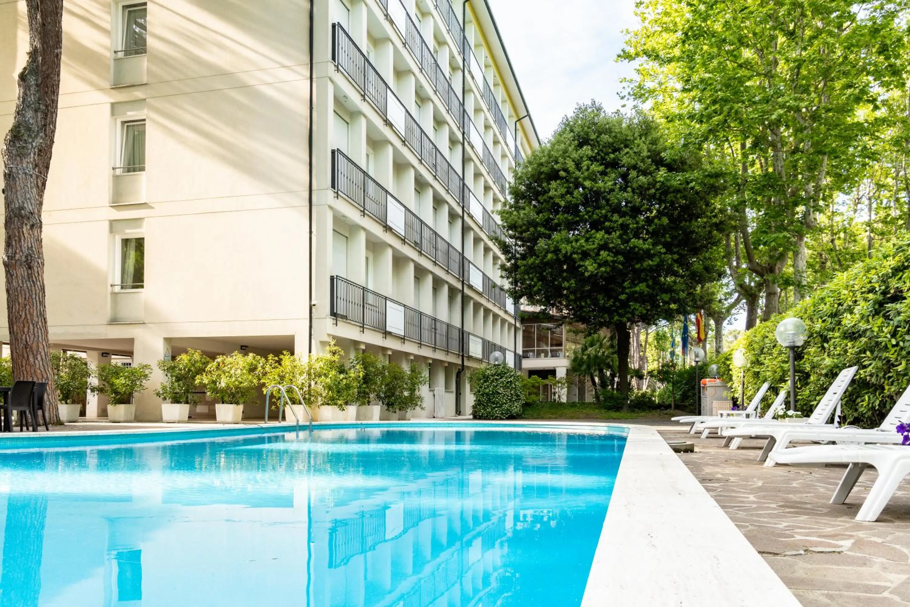 Swimming pool in Hotel Corallo