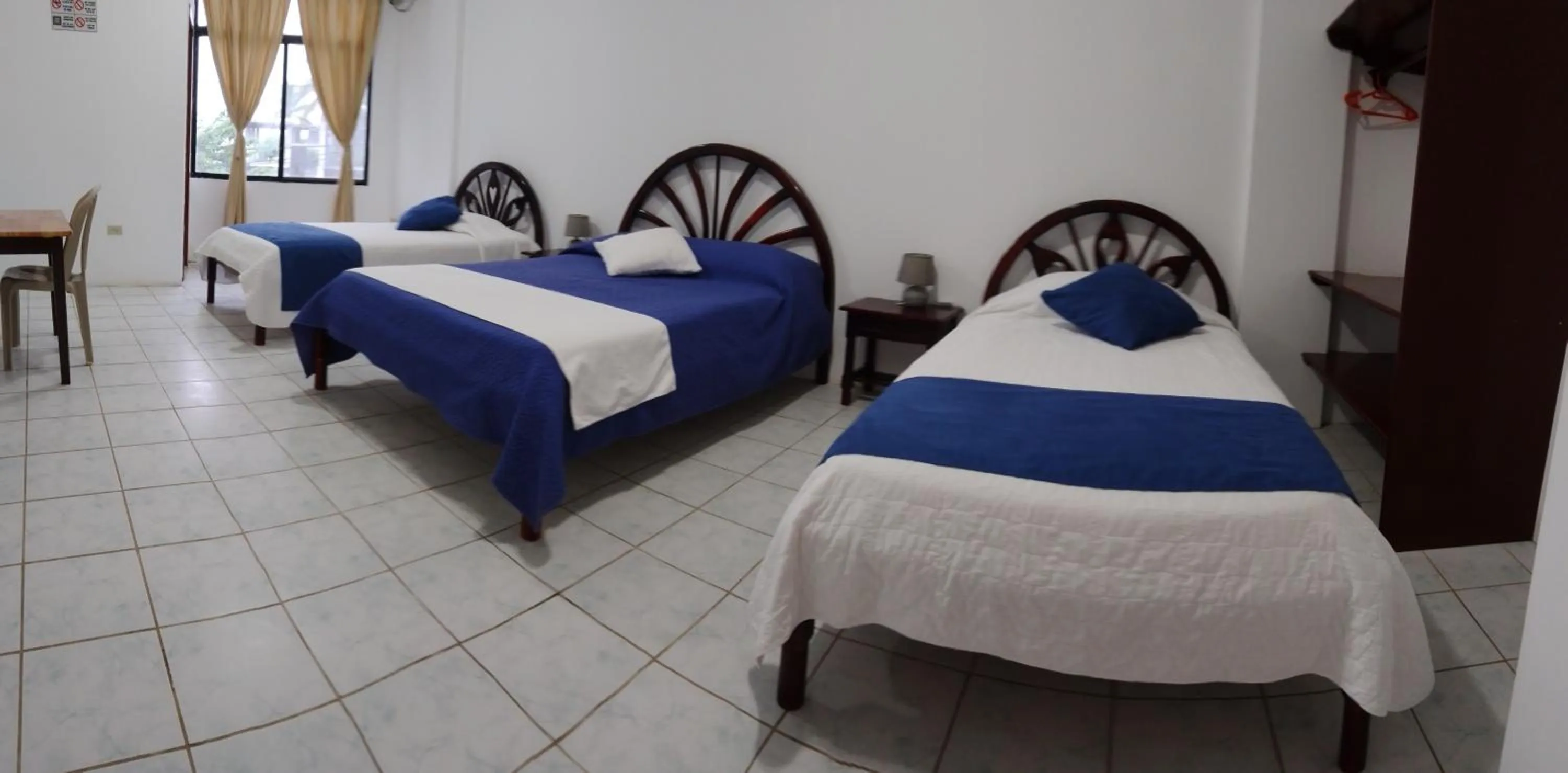 Photo of the whole room in Hotel Isla del descanso