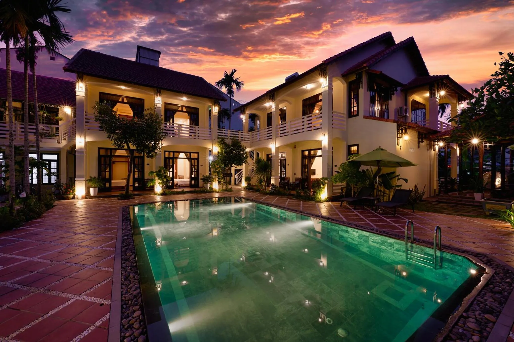 Night in The Muse House