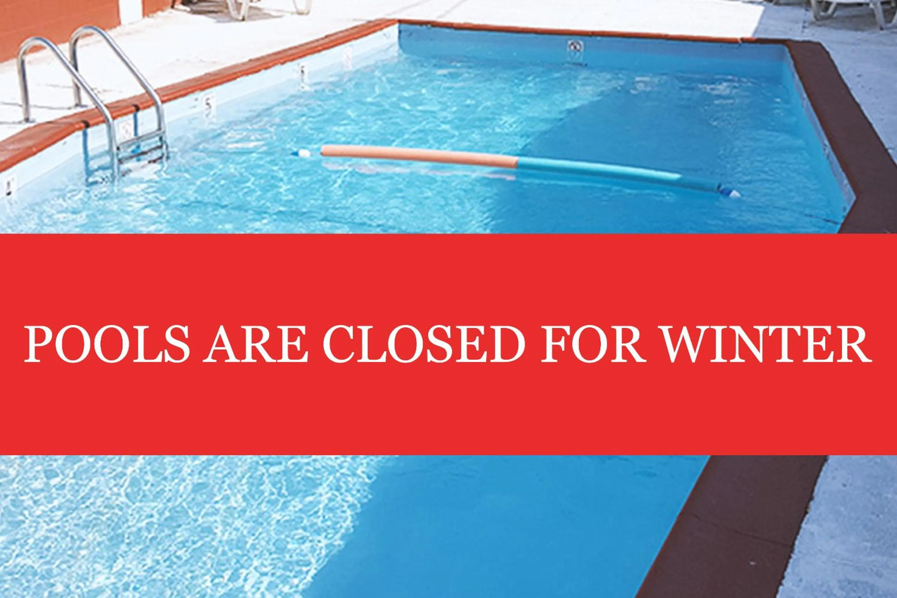 Swimming pool in Sky-Palace Inn & Suites Hutchinson