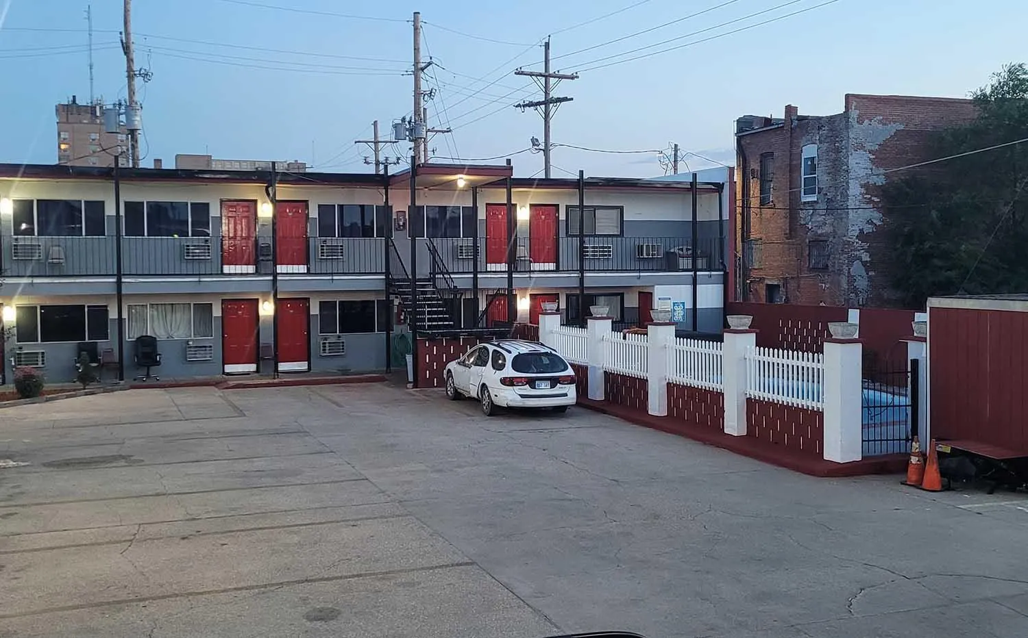 Property building in Sky-Palace Inn & Suites Hutchinson