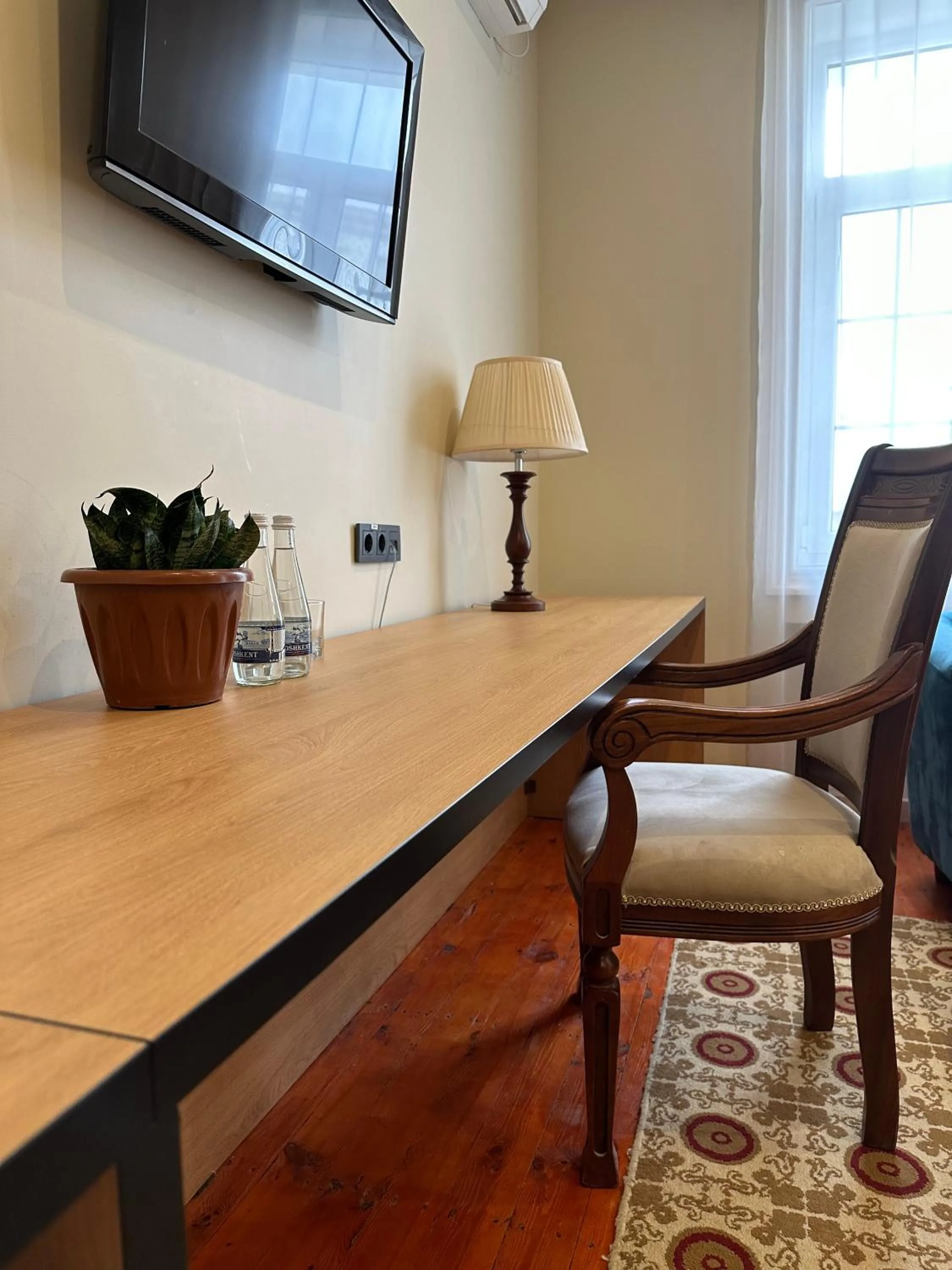 TV and multimedia in Hotel Jipek Joli