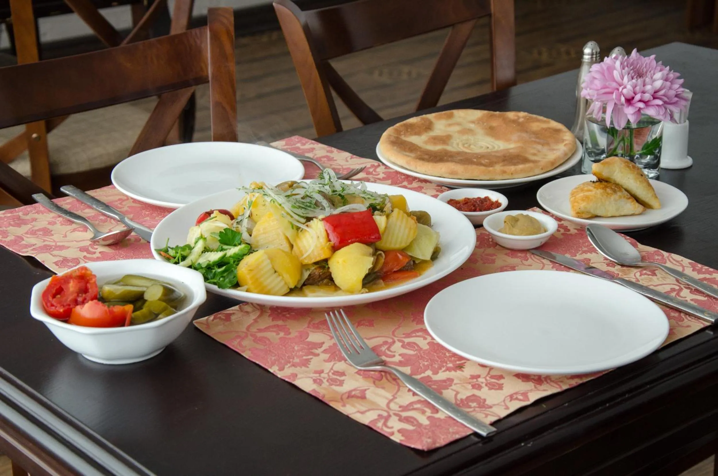 Meals in Hotel Jipek Joli