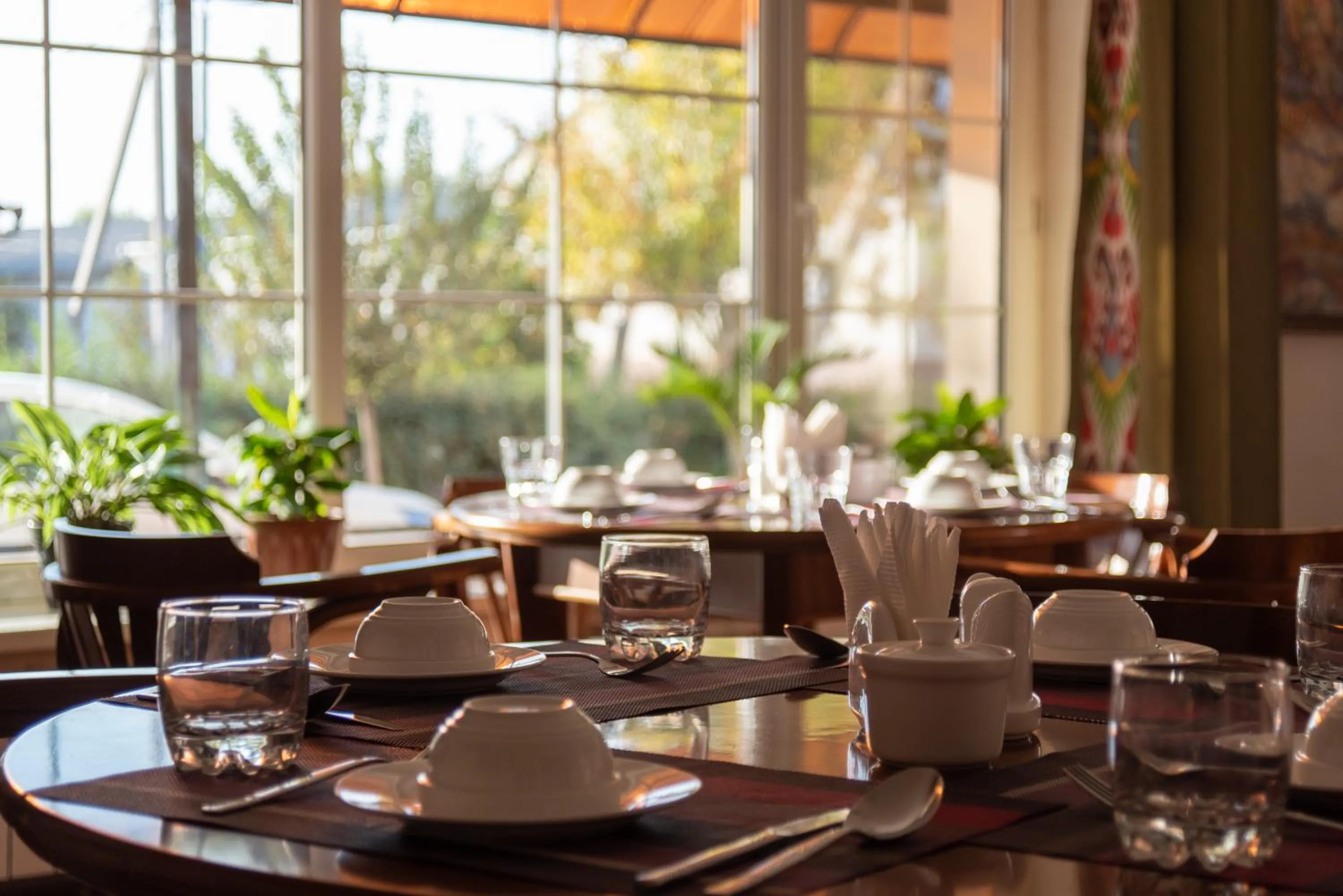 Restaurant/places to eat in Hotel Jipek Joli