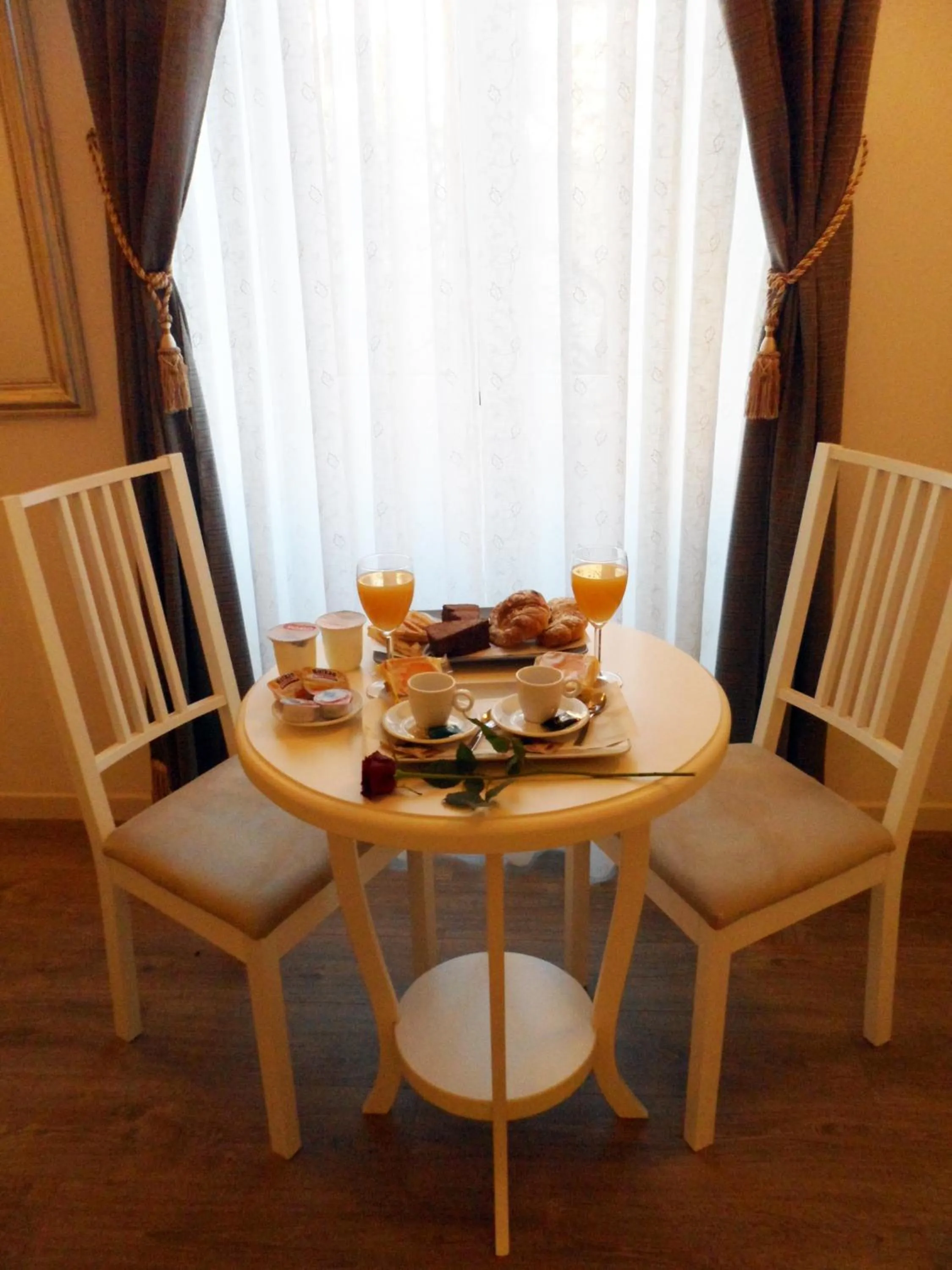 Other in Dante's in Vaticano