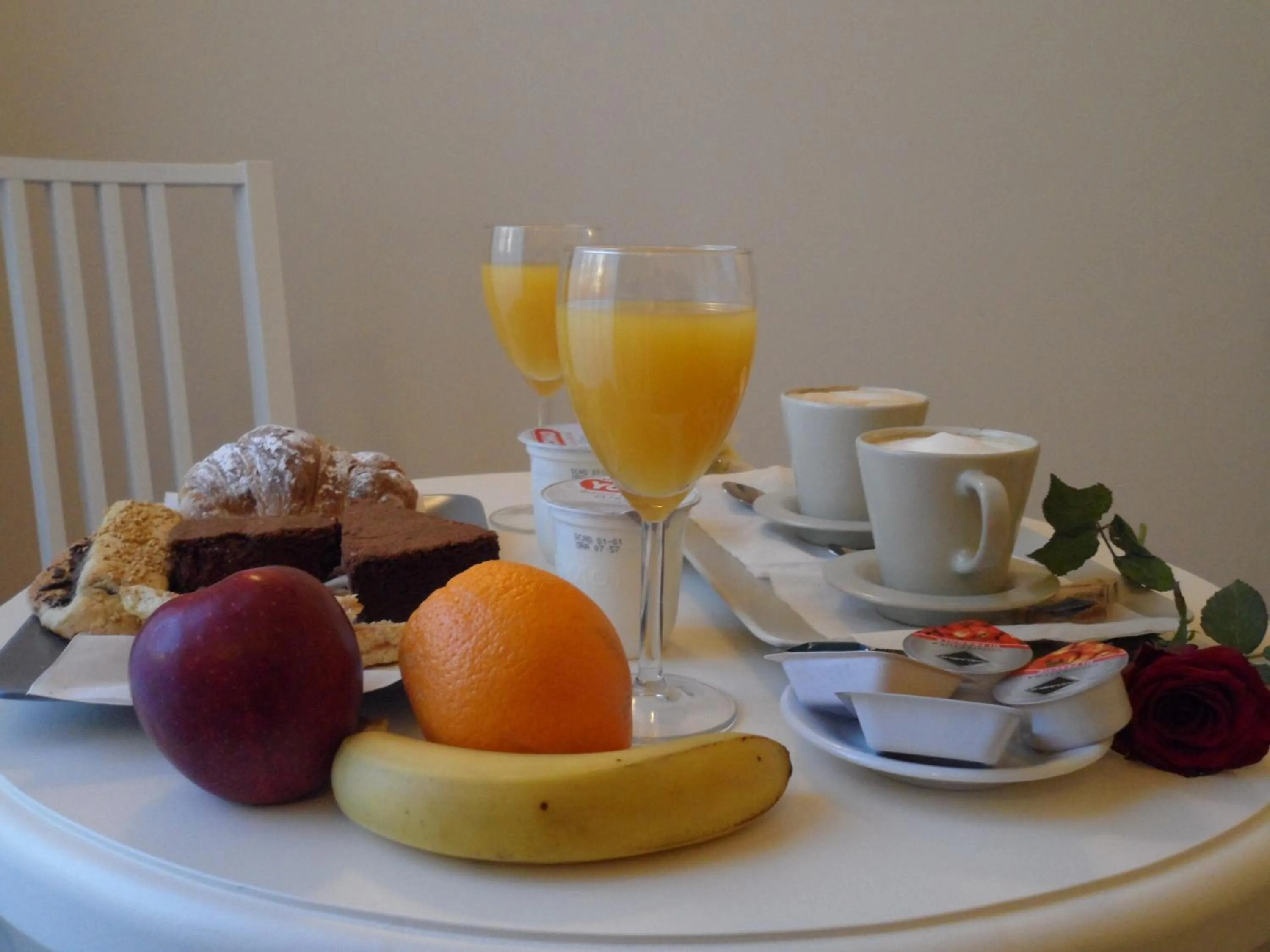 Breakfast in Dante's in Vaticano