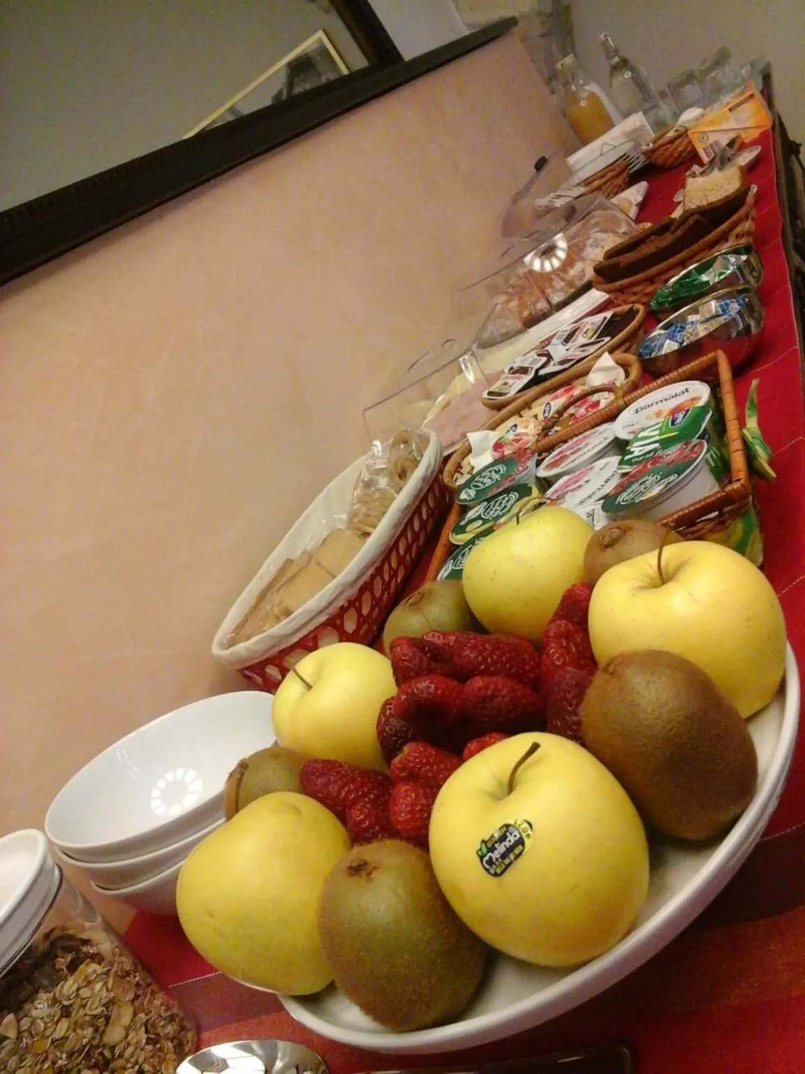 Continental breakfast in B&B Porta di Mare