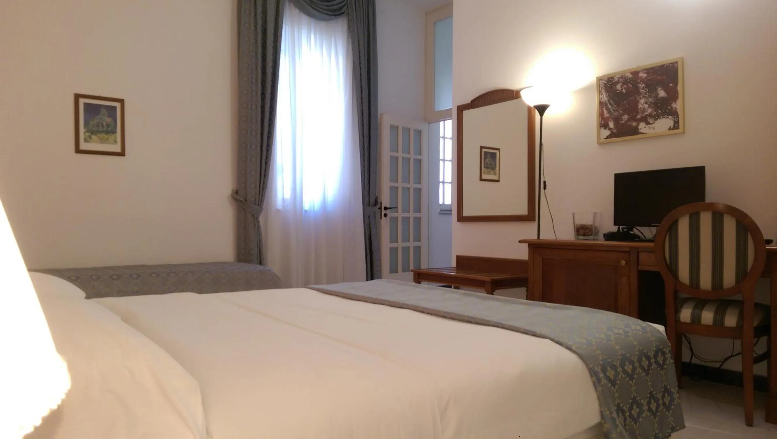 Photo of the whole room, Bed in B&B Porta di Mare