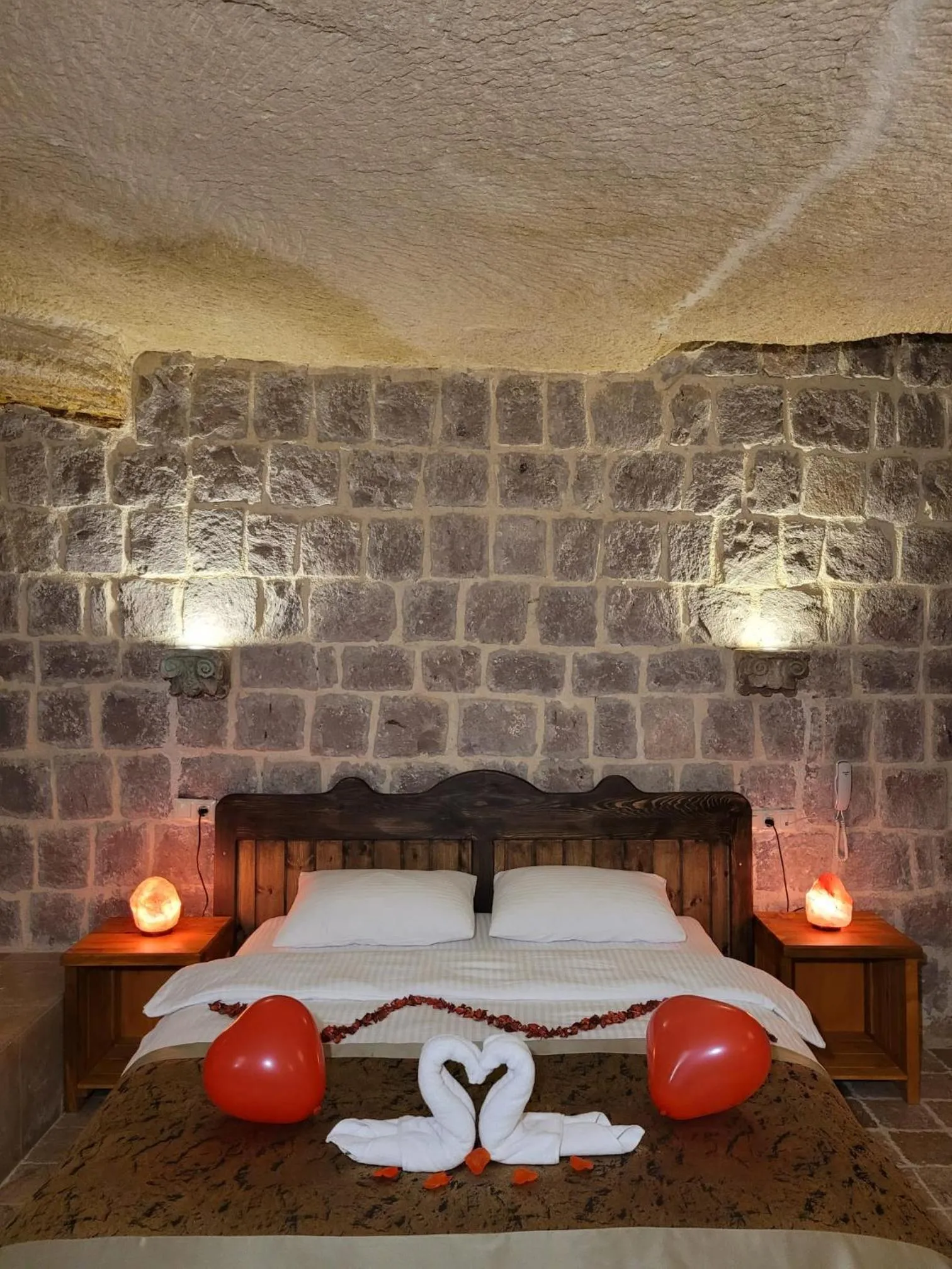 Decorative detail, Bed in Kapalos Cave Hotel