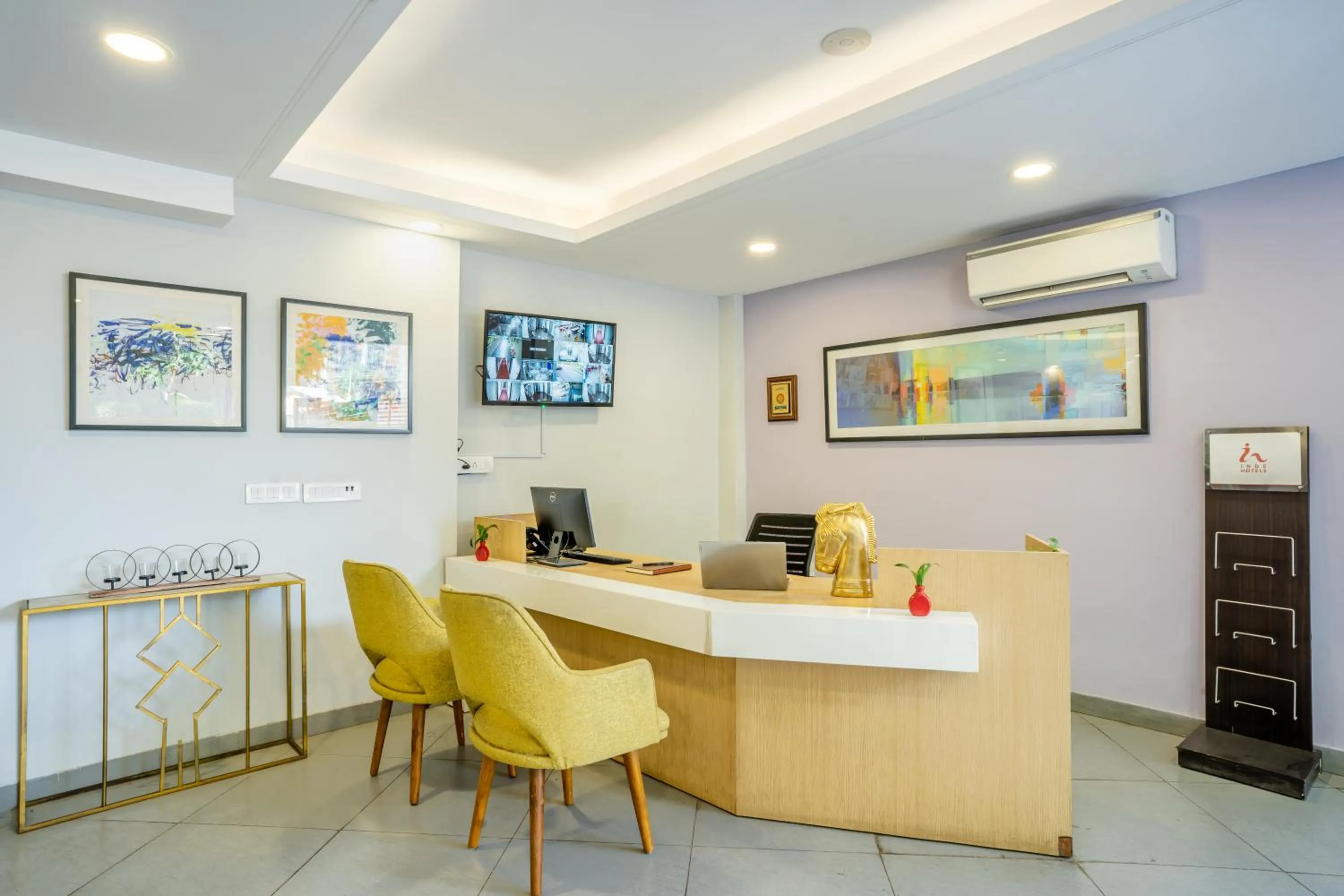 Lobby or reception in Inde Hotel Golf Course Extension, Gurgaon