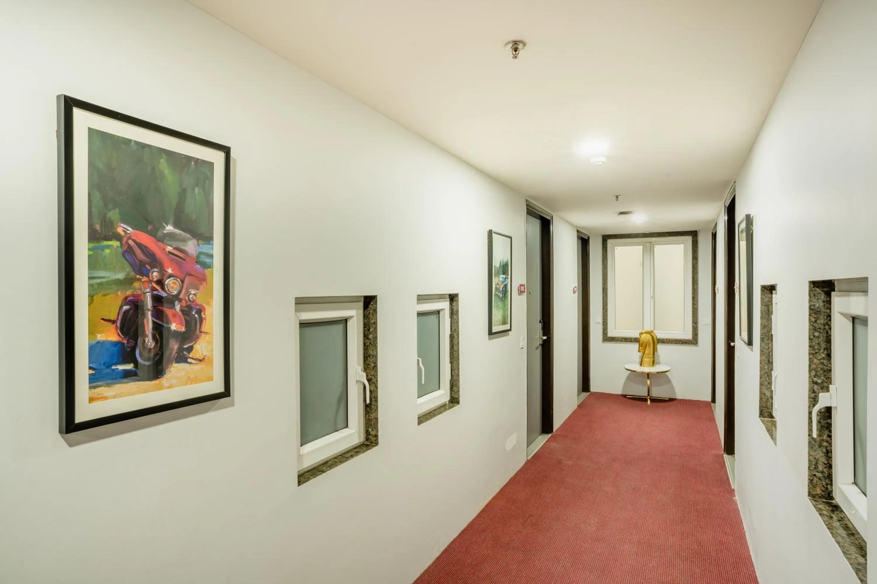 Property building in Inde Hotel Golf Course Extension, Gurgaon