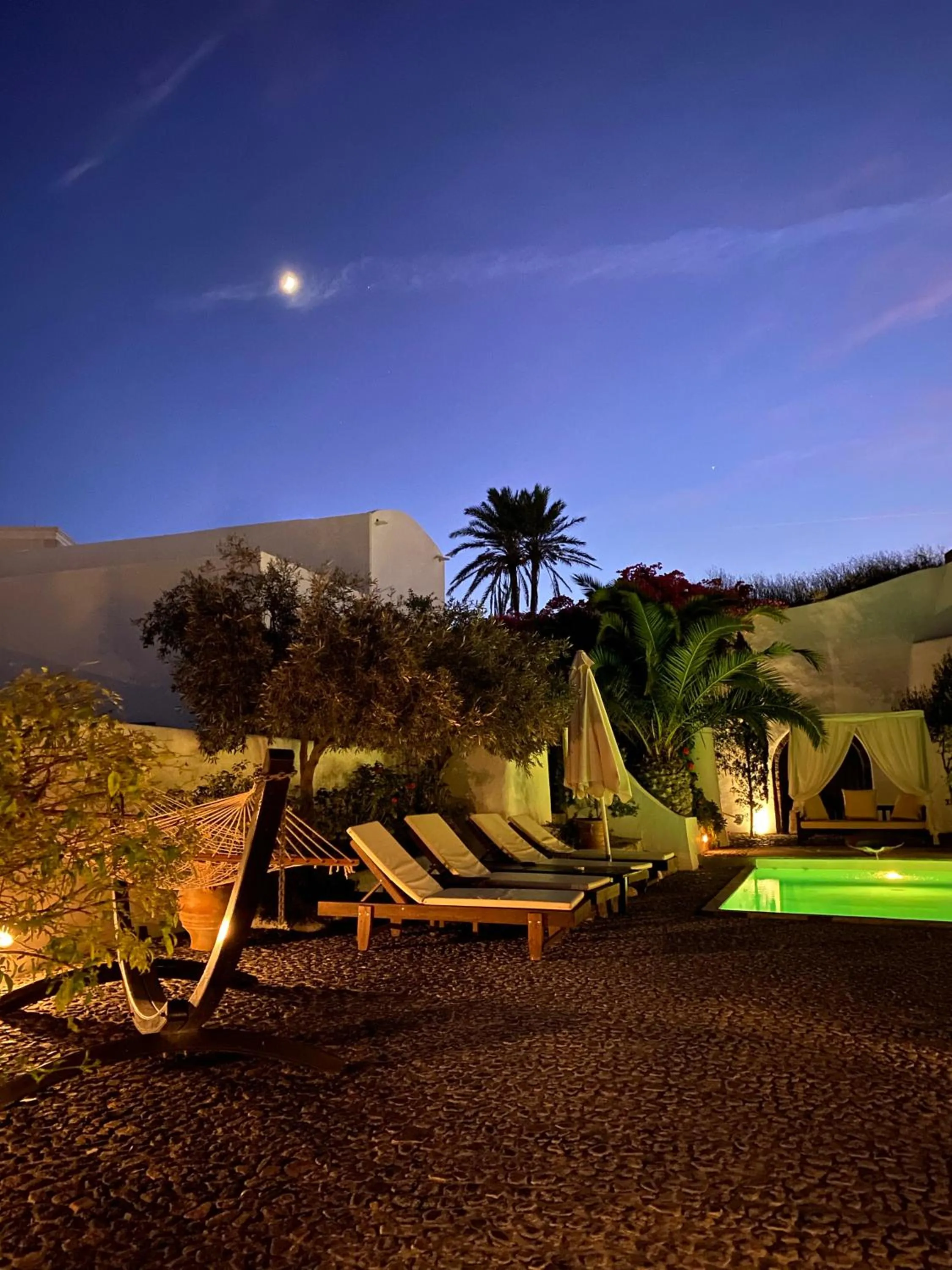 Night in Santorini Heritage Villas