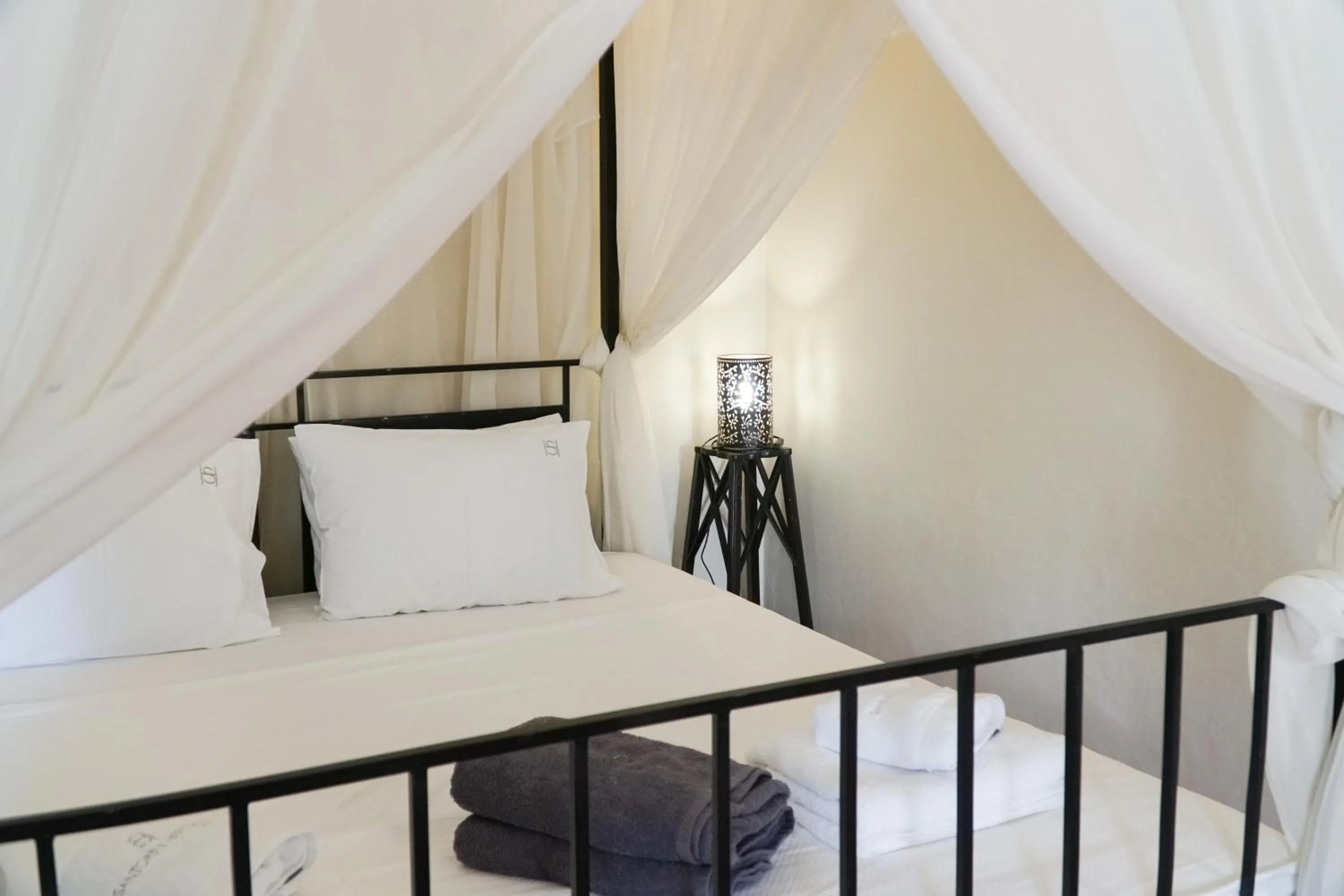 Bedroom, Bed in Santorini Heritage Villas