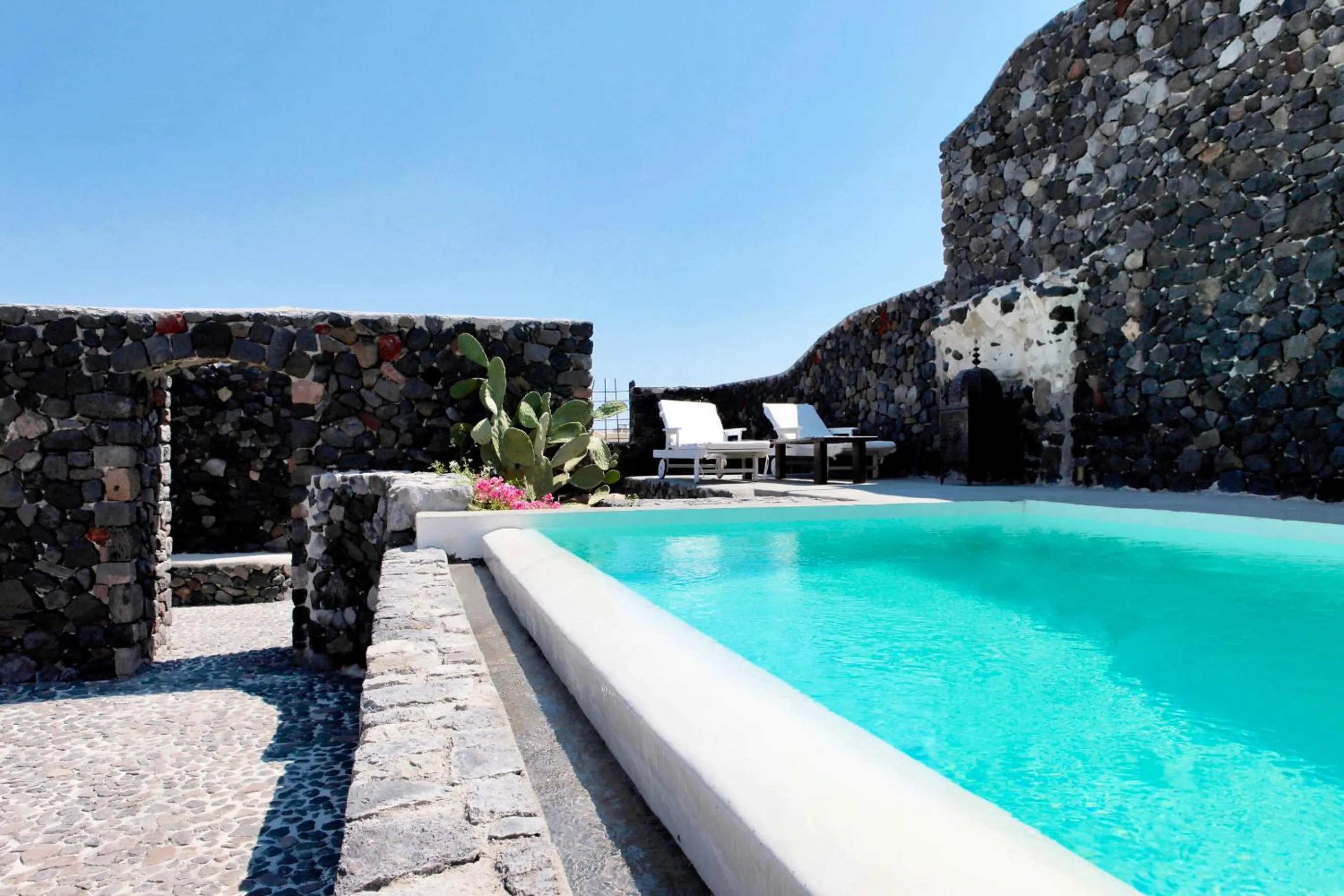Swimming pool in Santorini Heritage Villas