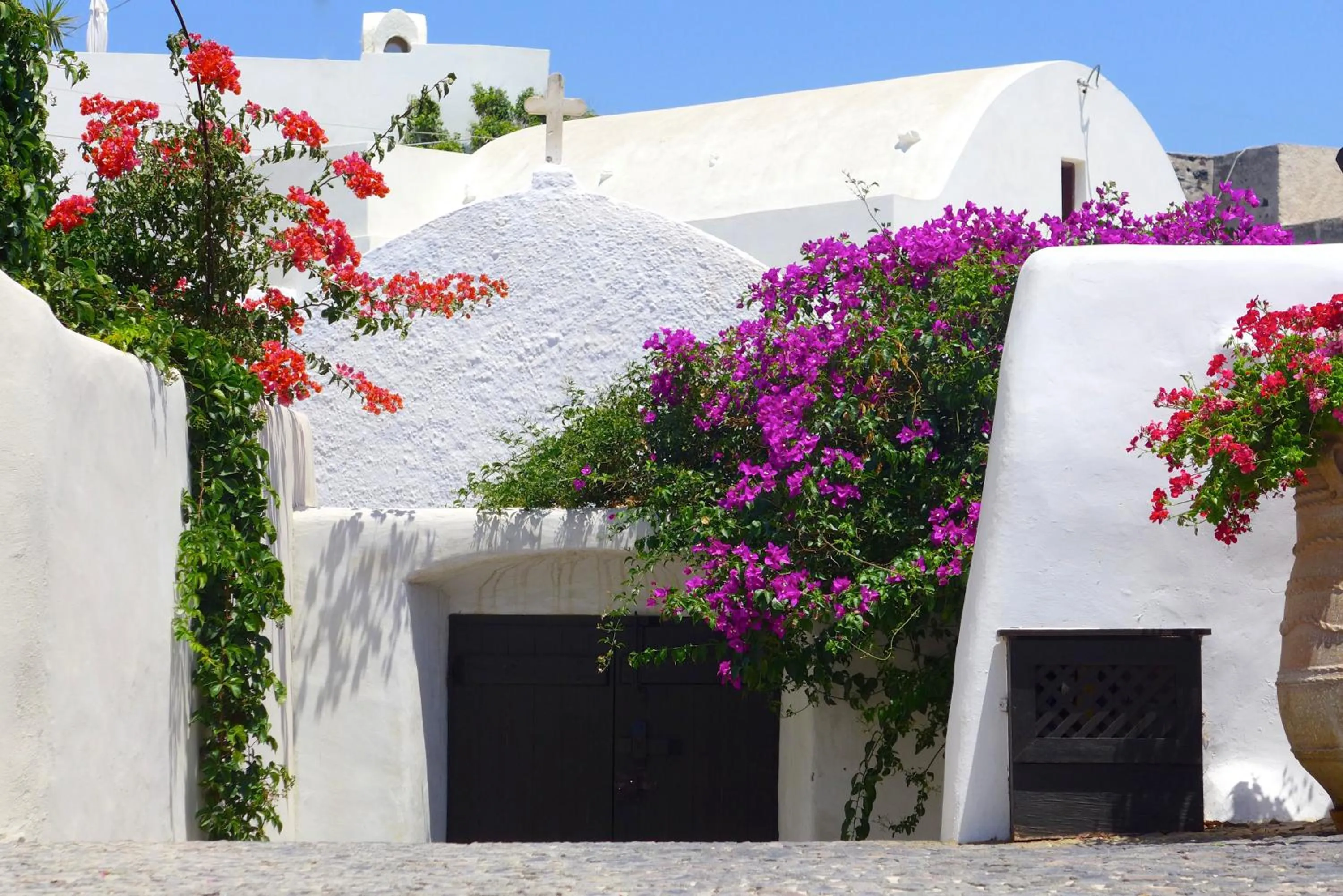 Decorative detail in Santorini Heritage Villas