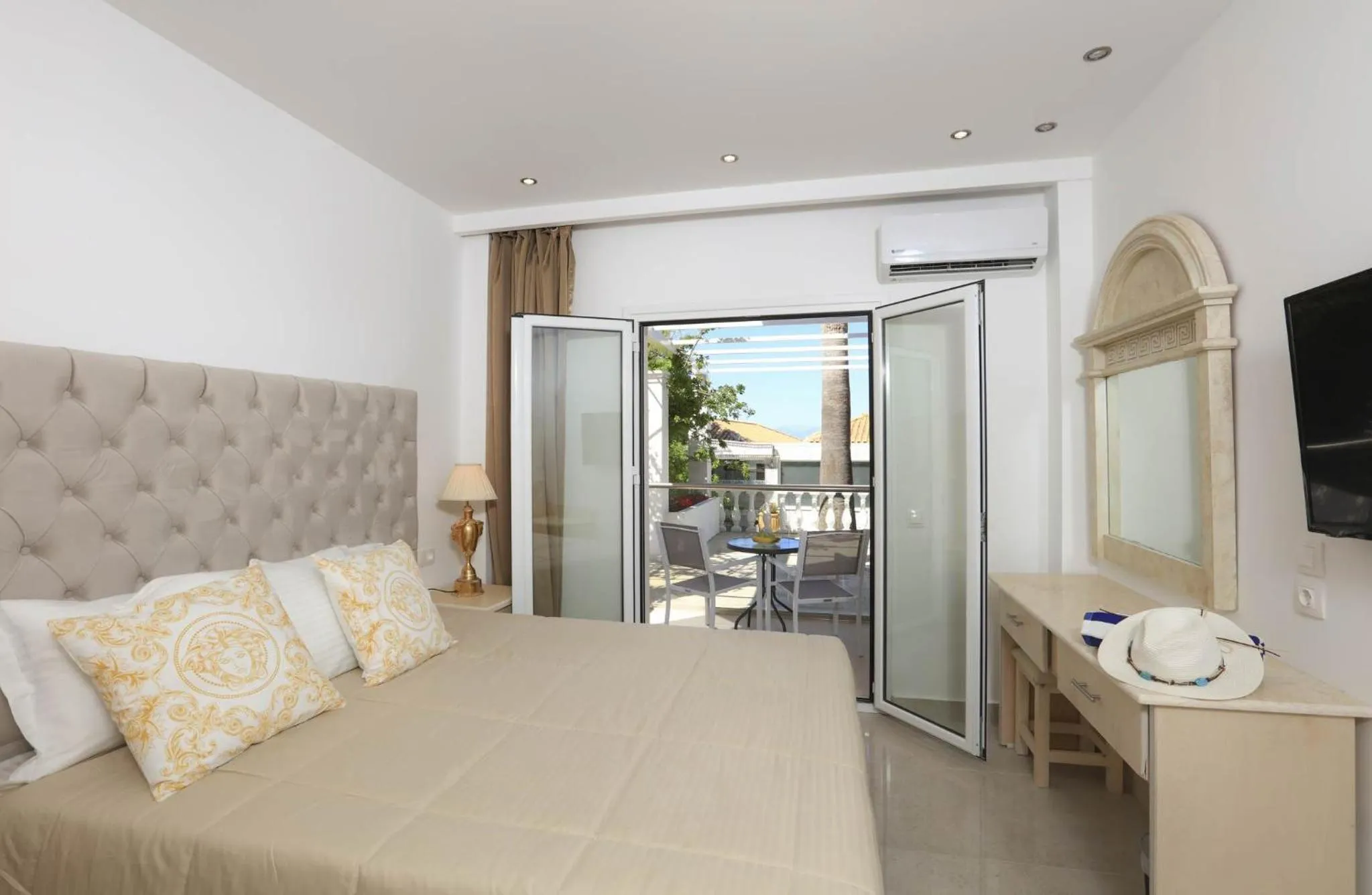 View (from property/room), Bed in Cavomarina Beach- Adults Only