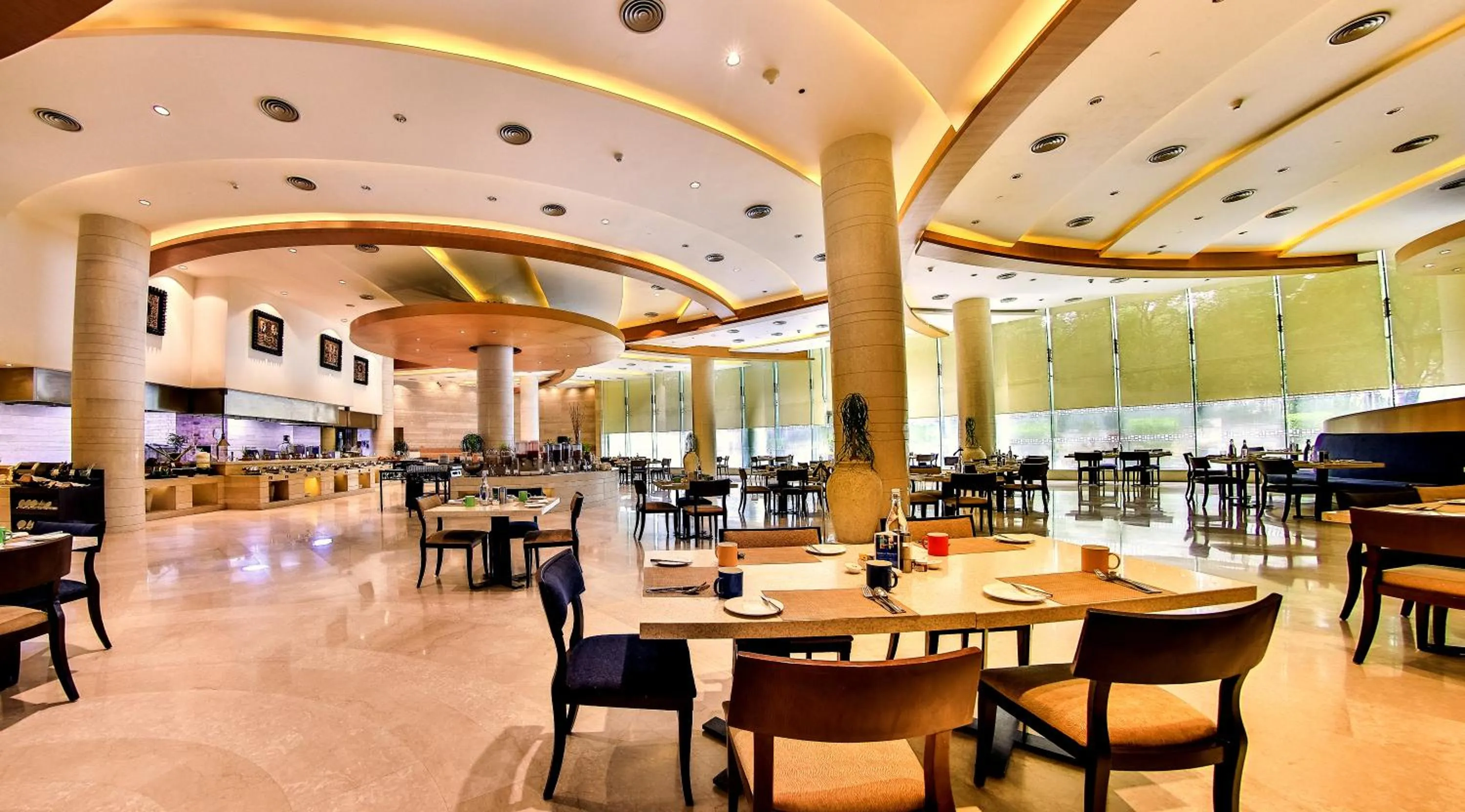 Restaurant/places to eat in The Lalit Chandigarh